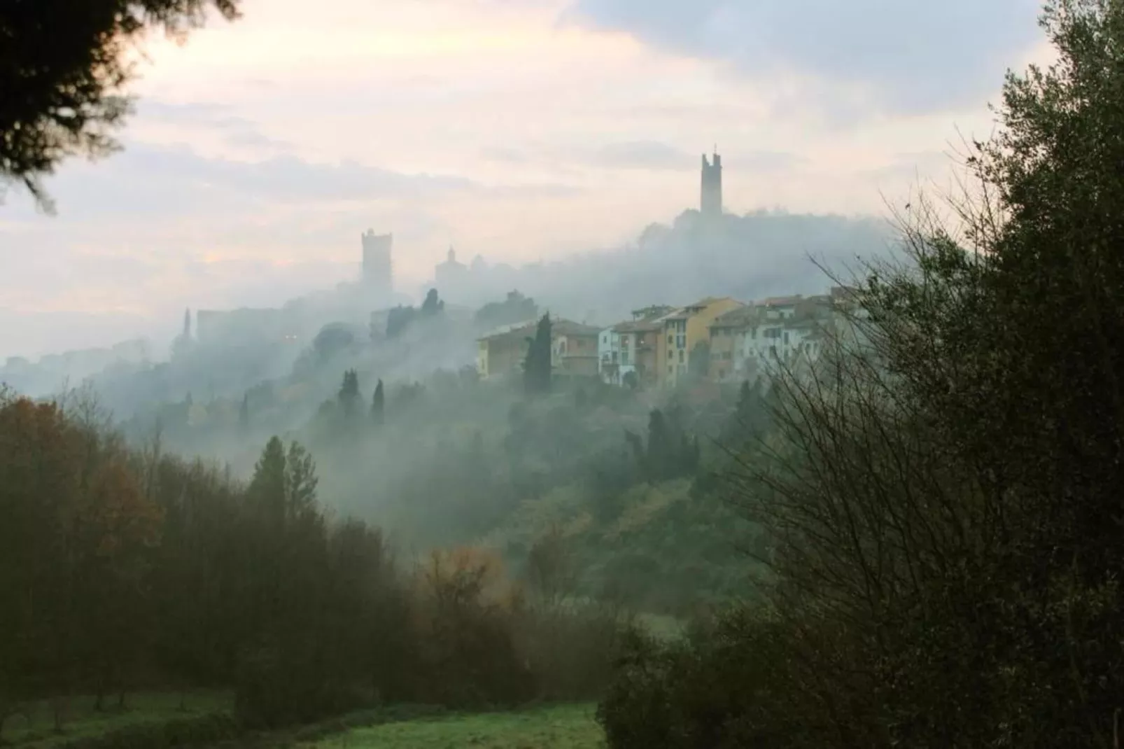CASA ROSSA 8 pax-Areas within 20km in summer