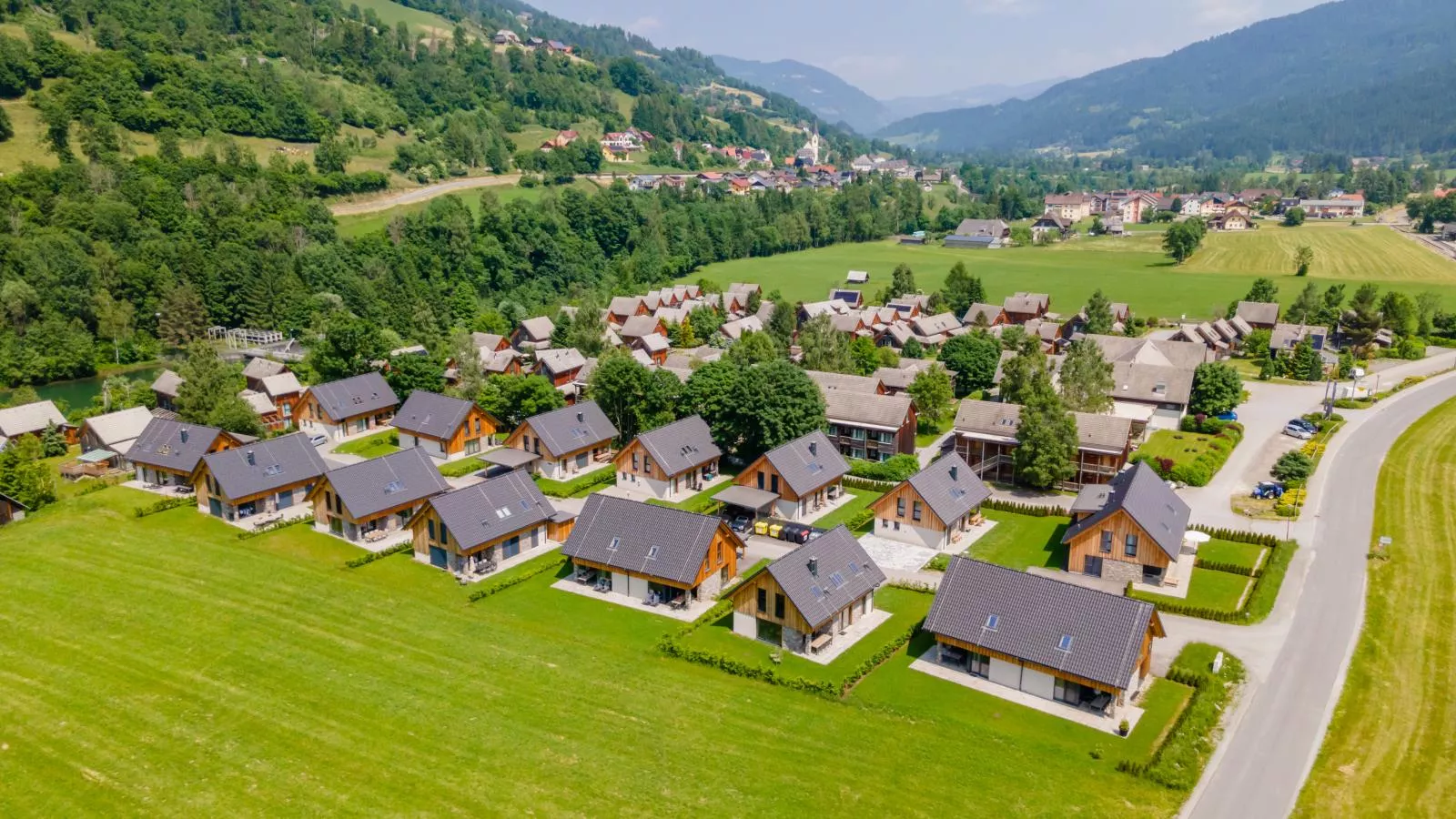 Doppellodge-Exterior in summer