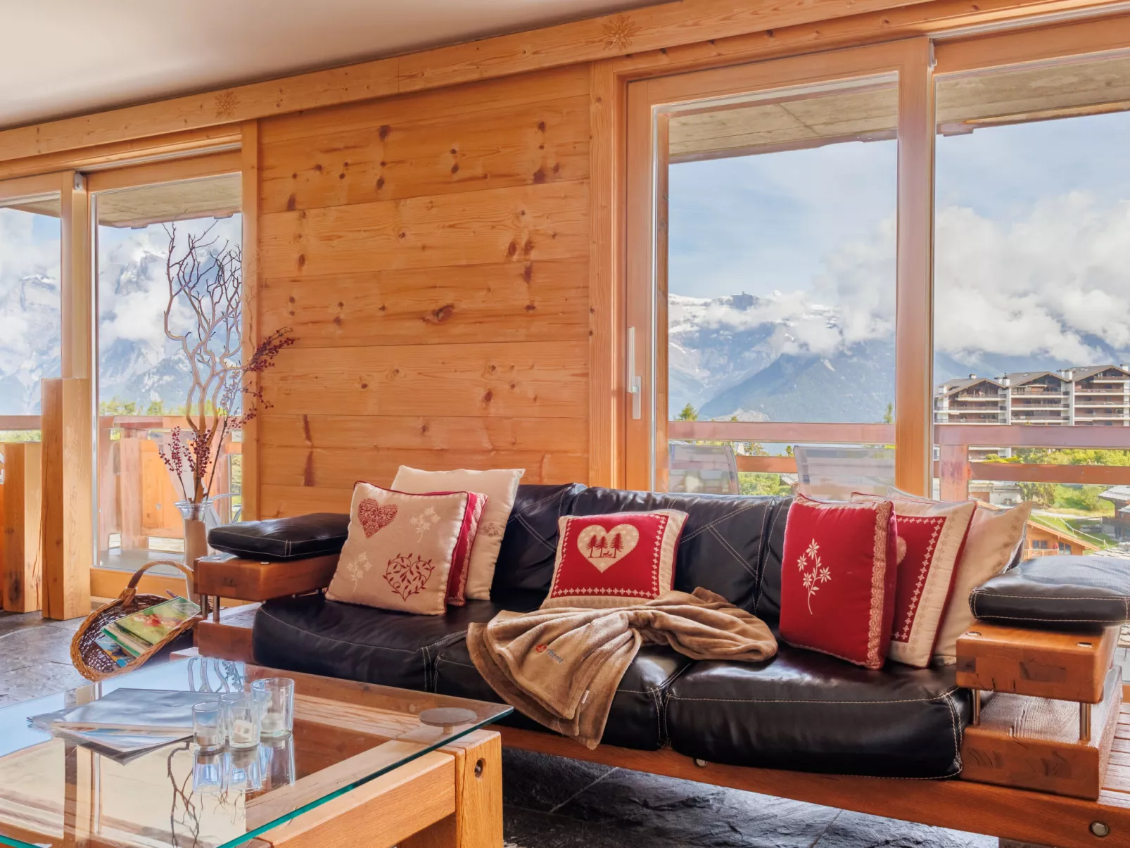 Le Montagnard 6-Inside