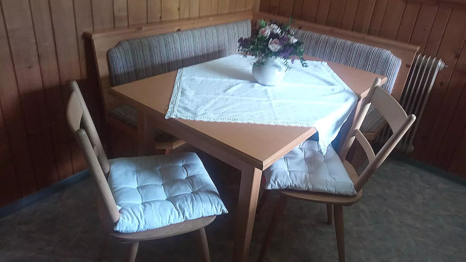 Enzianhof-Esszimmer