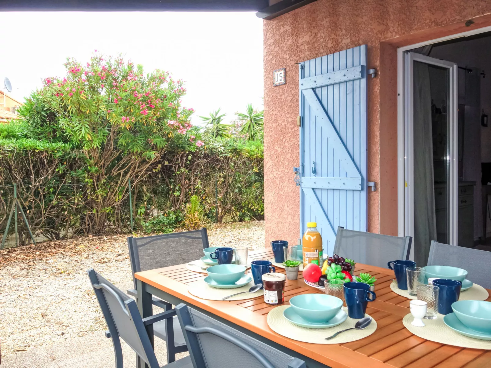 Les Marines du Roussillon-Outside
