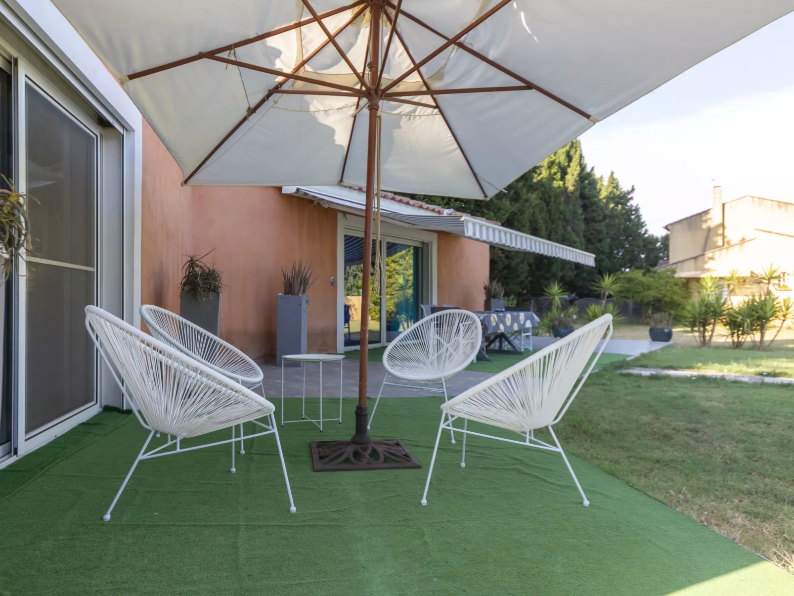 Un petit coin de paradis-Outside