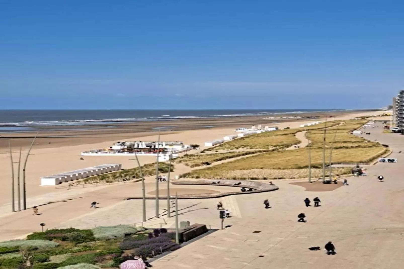 HUIZE NOORDZEE / 0602-Areas within 20km in summer