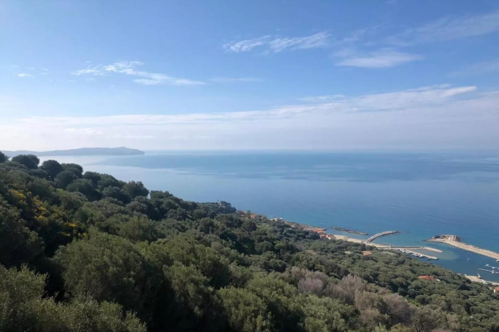 Resort Baia del Silenzio Caravan-Areas within 1km in summer