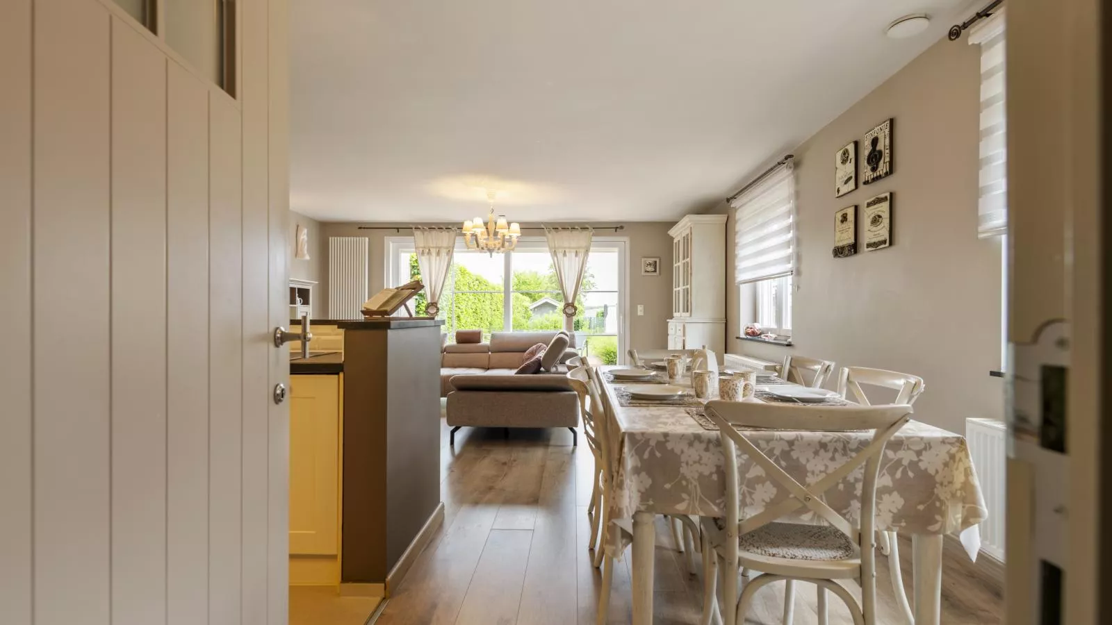 Rust achter de Kust-Dining room
