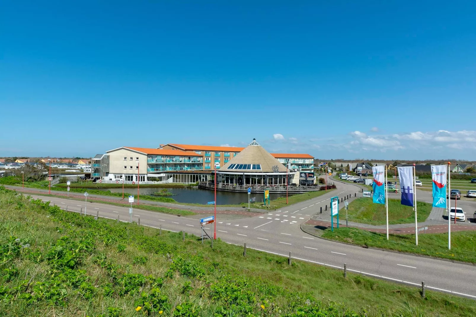 Strandslag 193-Exterior in summer