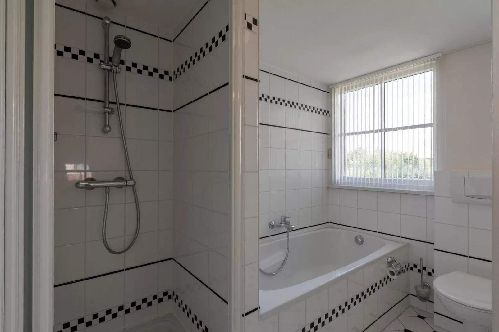 De Buitenplaats 16-Badezimmer