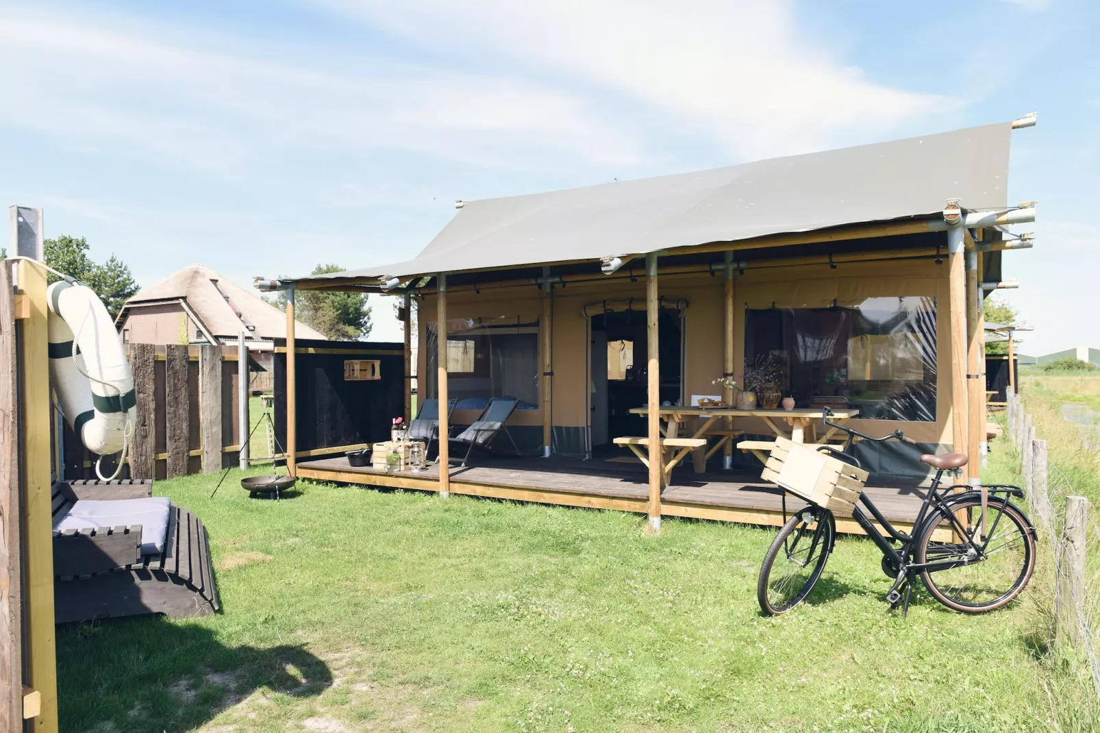 Beach Lodge Groot - Duynpark-Exterior in summer