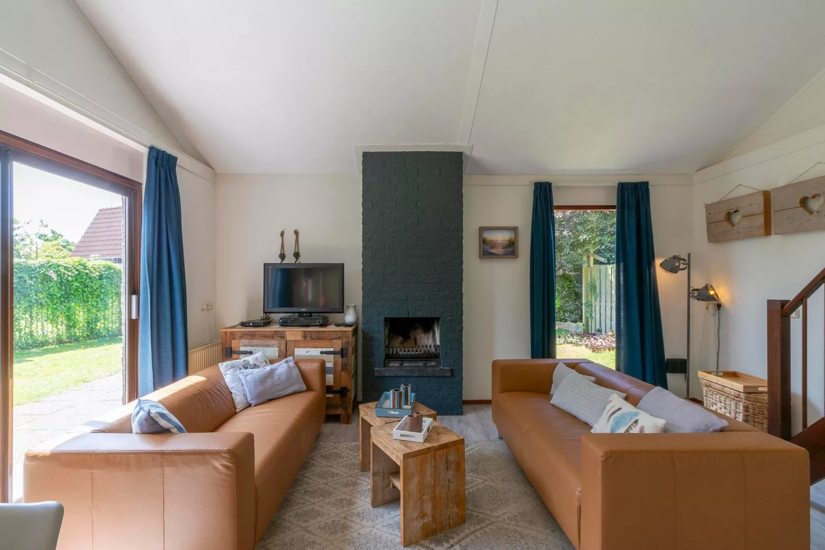 Yperhof 66-Living room