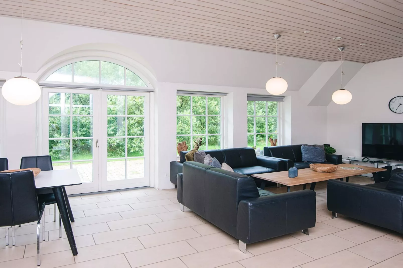 Luxury Retreat by the Sea - By Traum Ferienwohnungen-Indoor