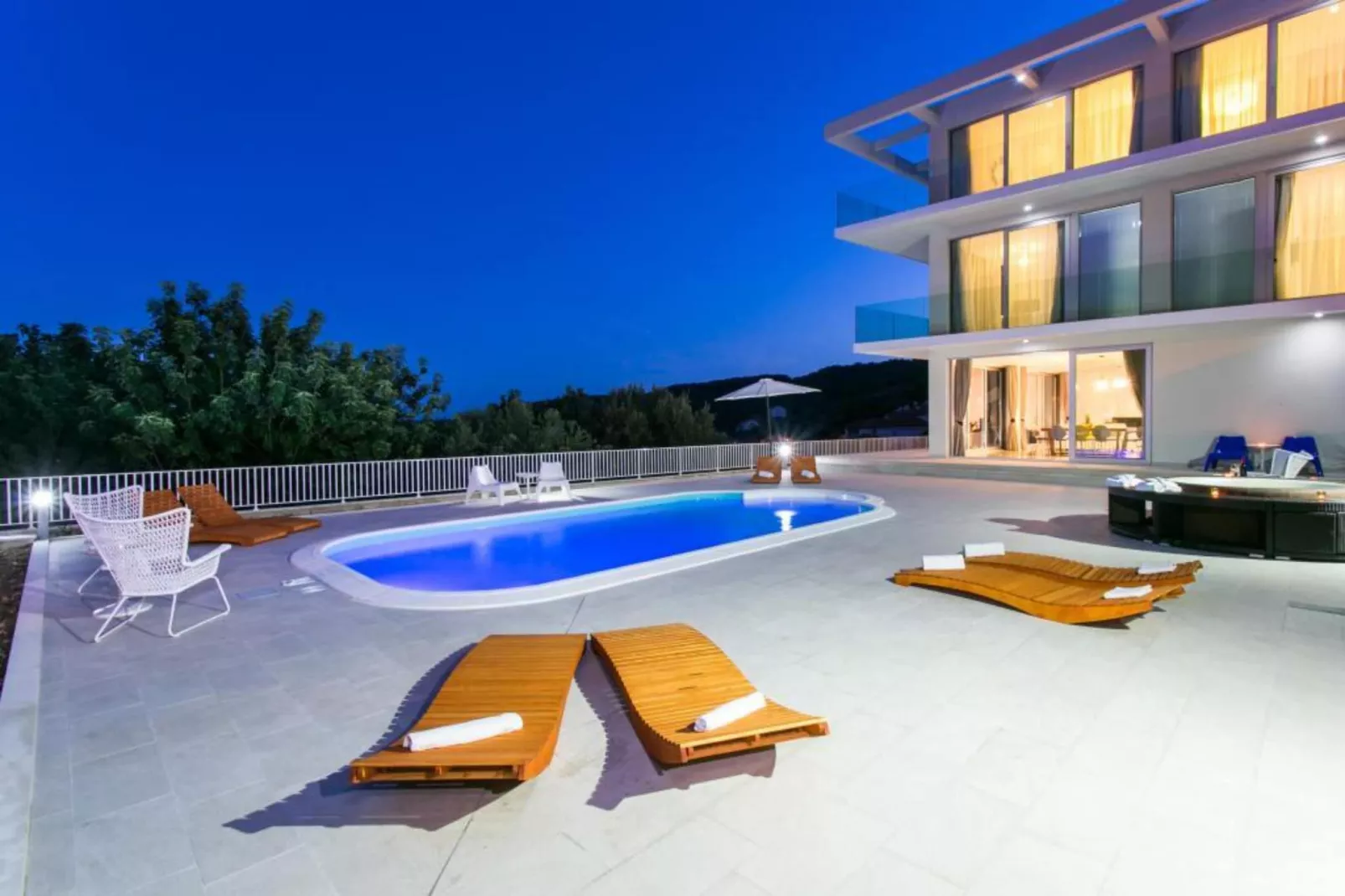 Villa Dupcic - Five-Bedroom Villa with Private Pool and Sea View-Piscine