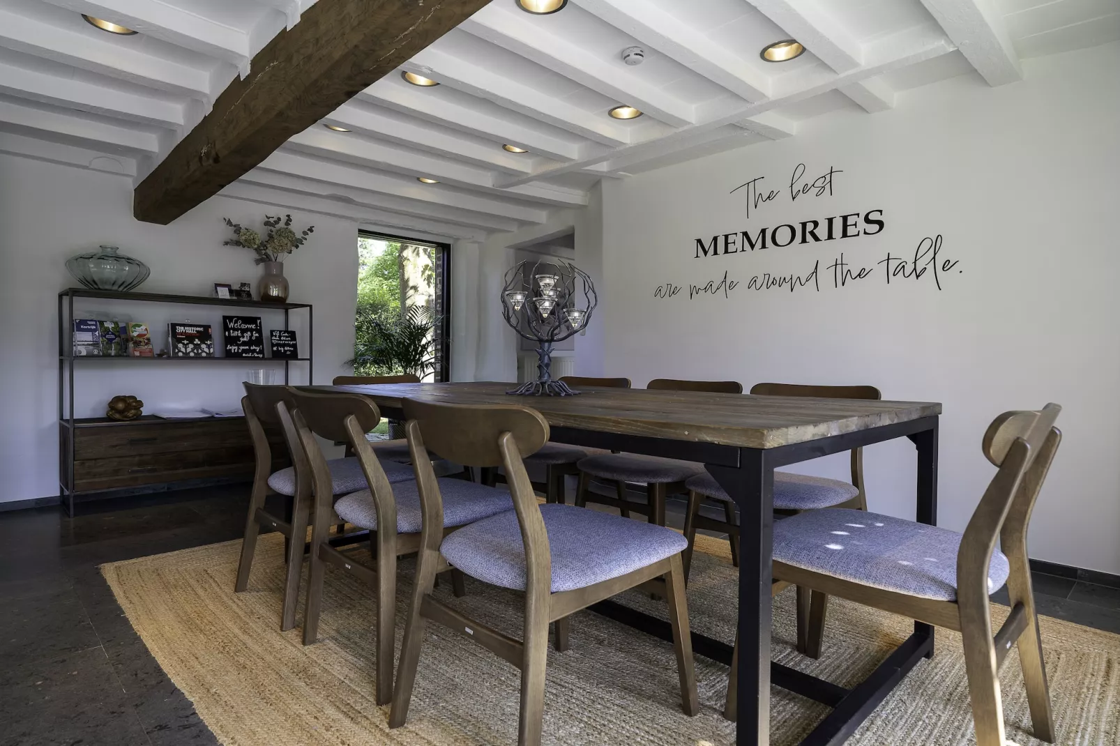 Casa Olivos-Dining room