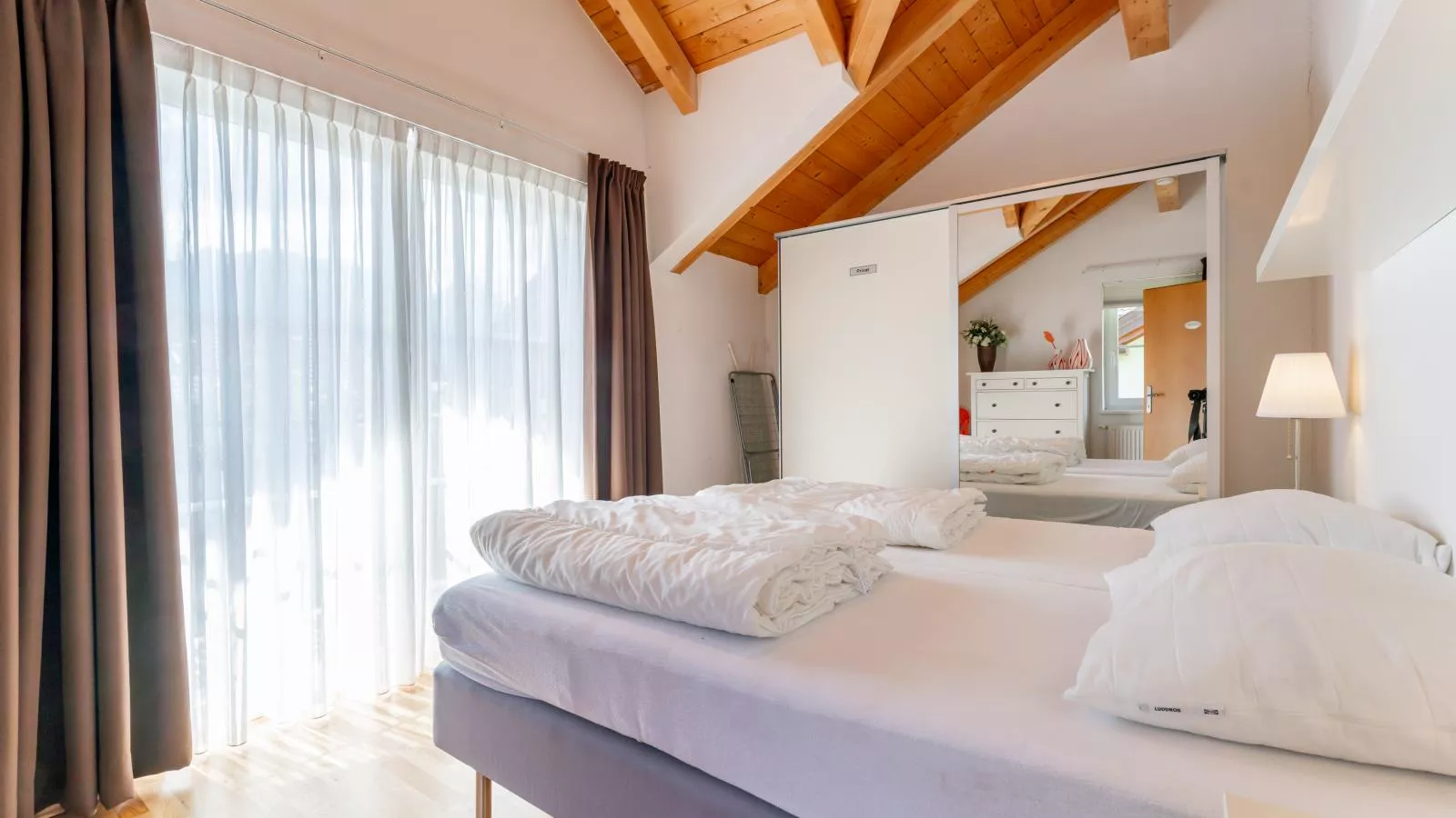 Gailblick-Bedroom