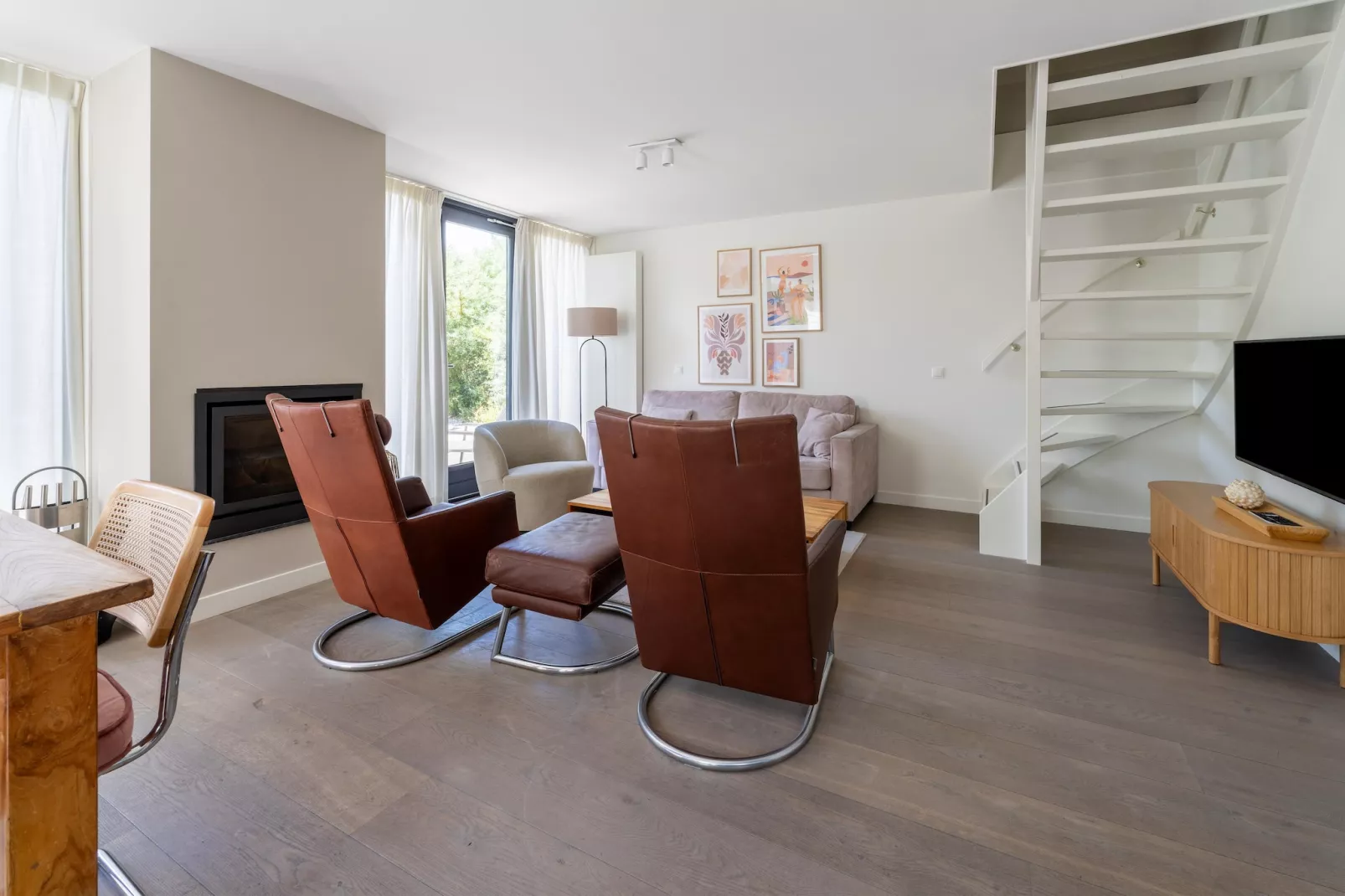 Onder de molen-Living room