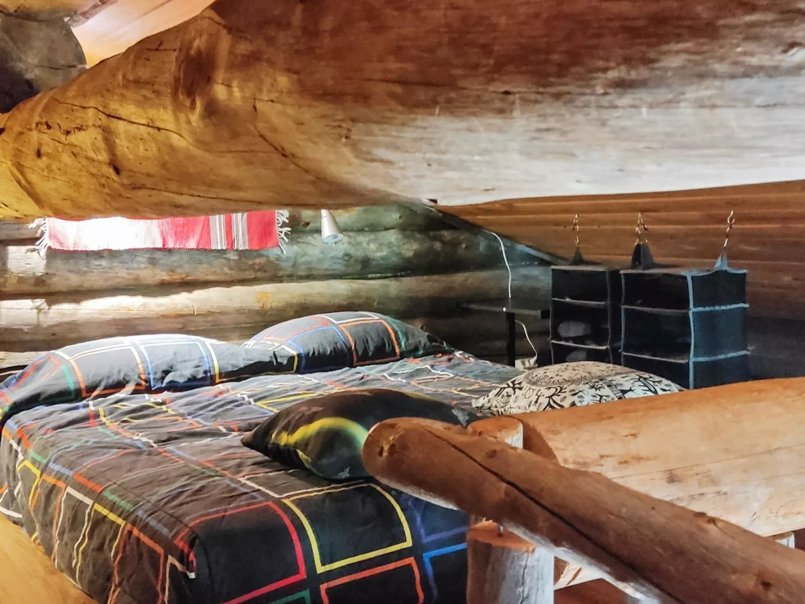 Salmentieva 2-Dedans