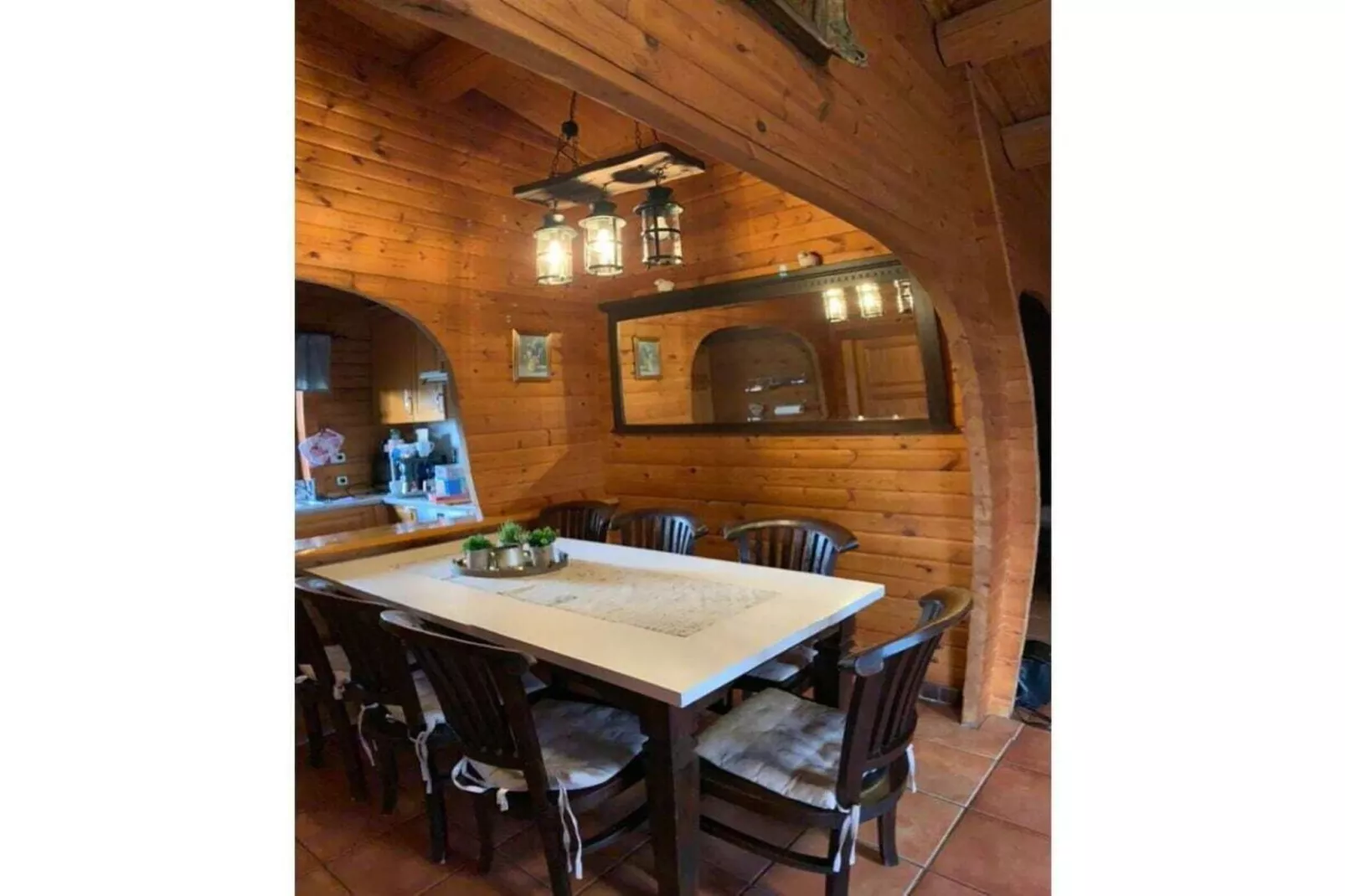 224522-Dining room