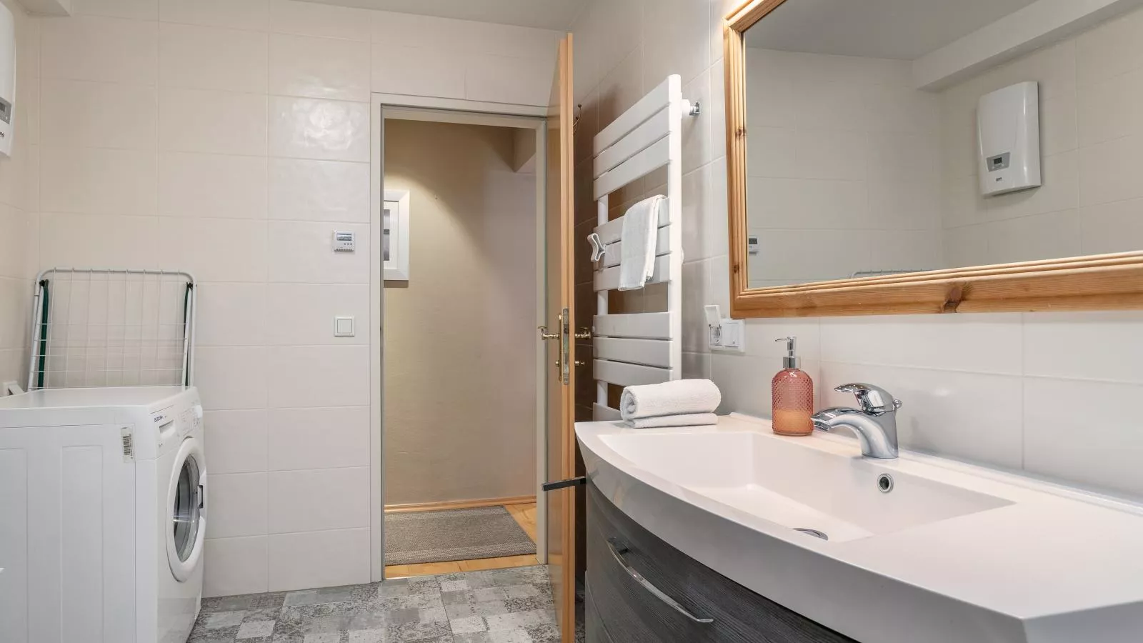 Tauernnest-Bathroom