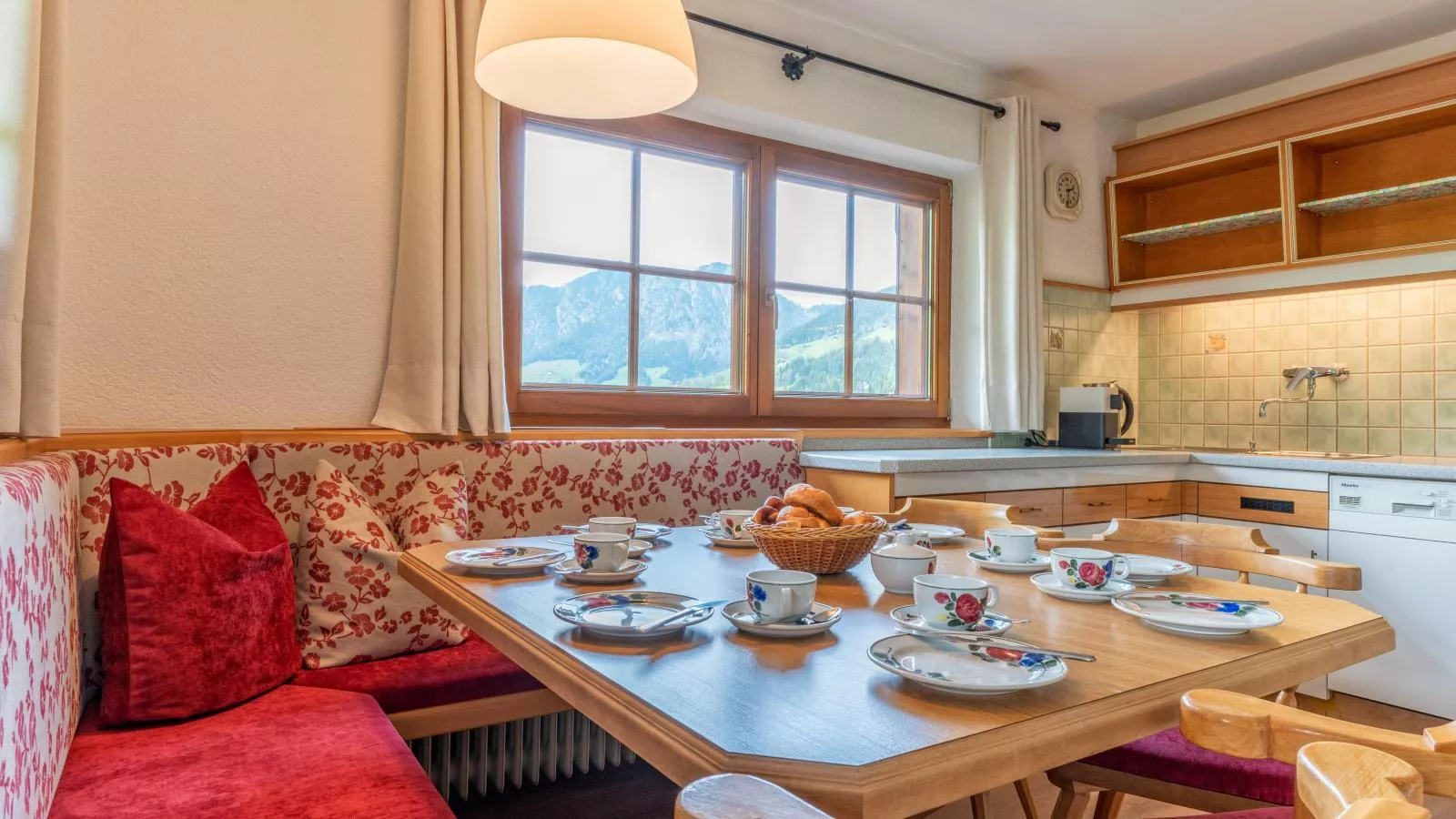 Birkheim-Dining room