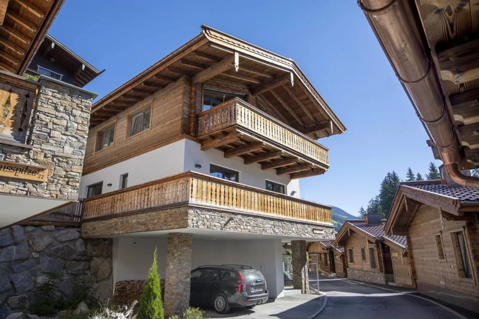 Nationalpark Chalet Stein am Ferner - Exterior in summer