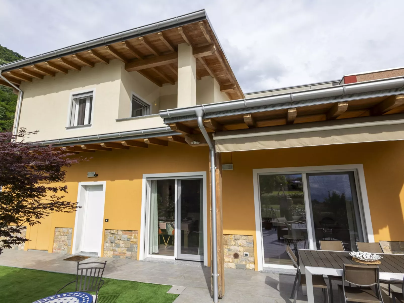 Villa D-Outside