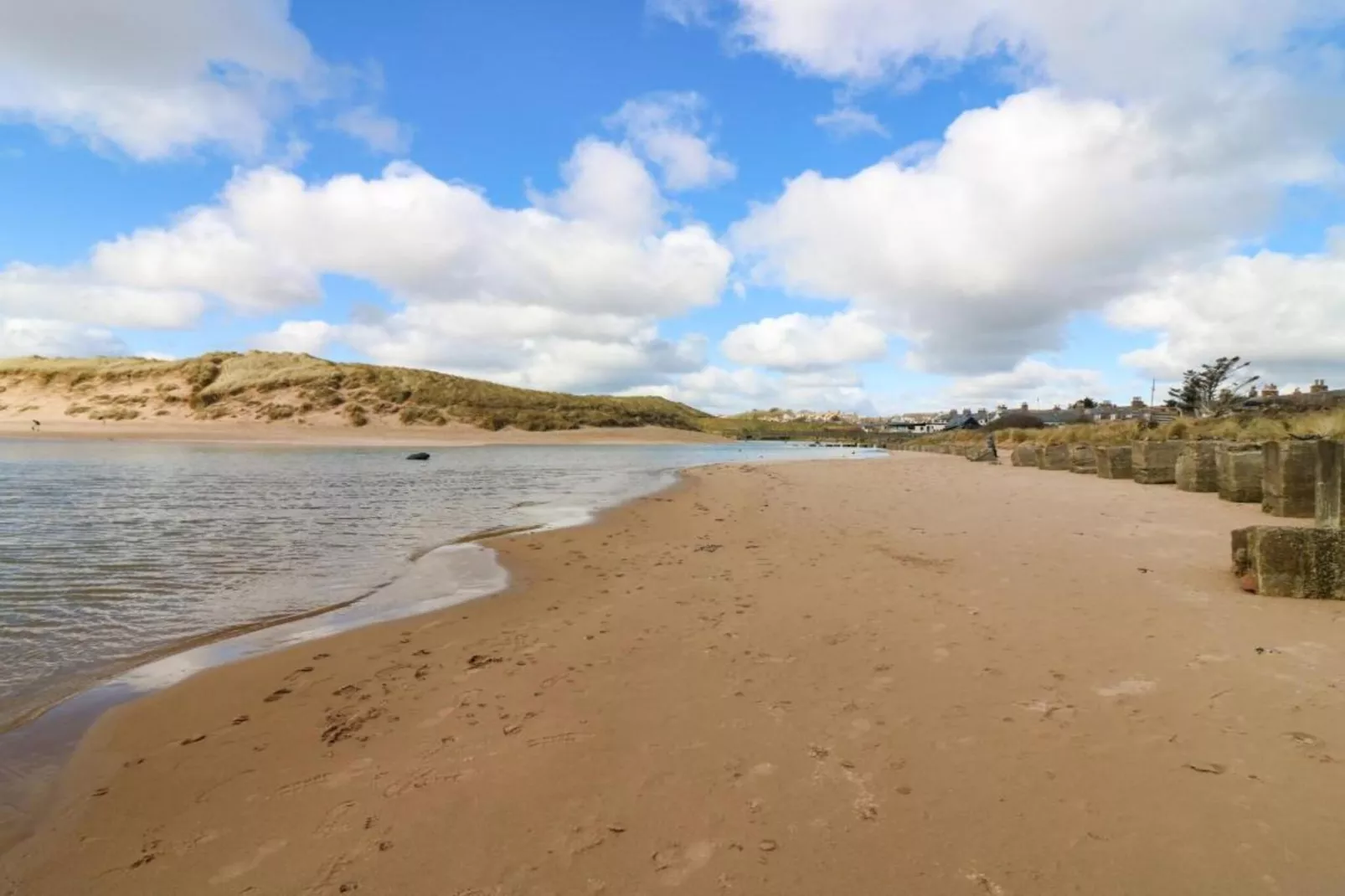 Brentwood Aberdeen  Standard Double-Areas within 20km in summer