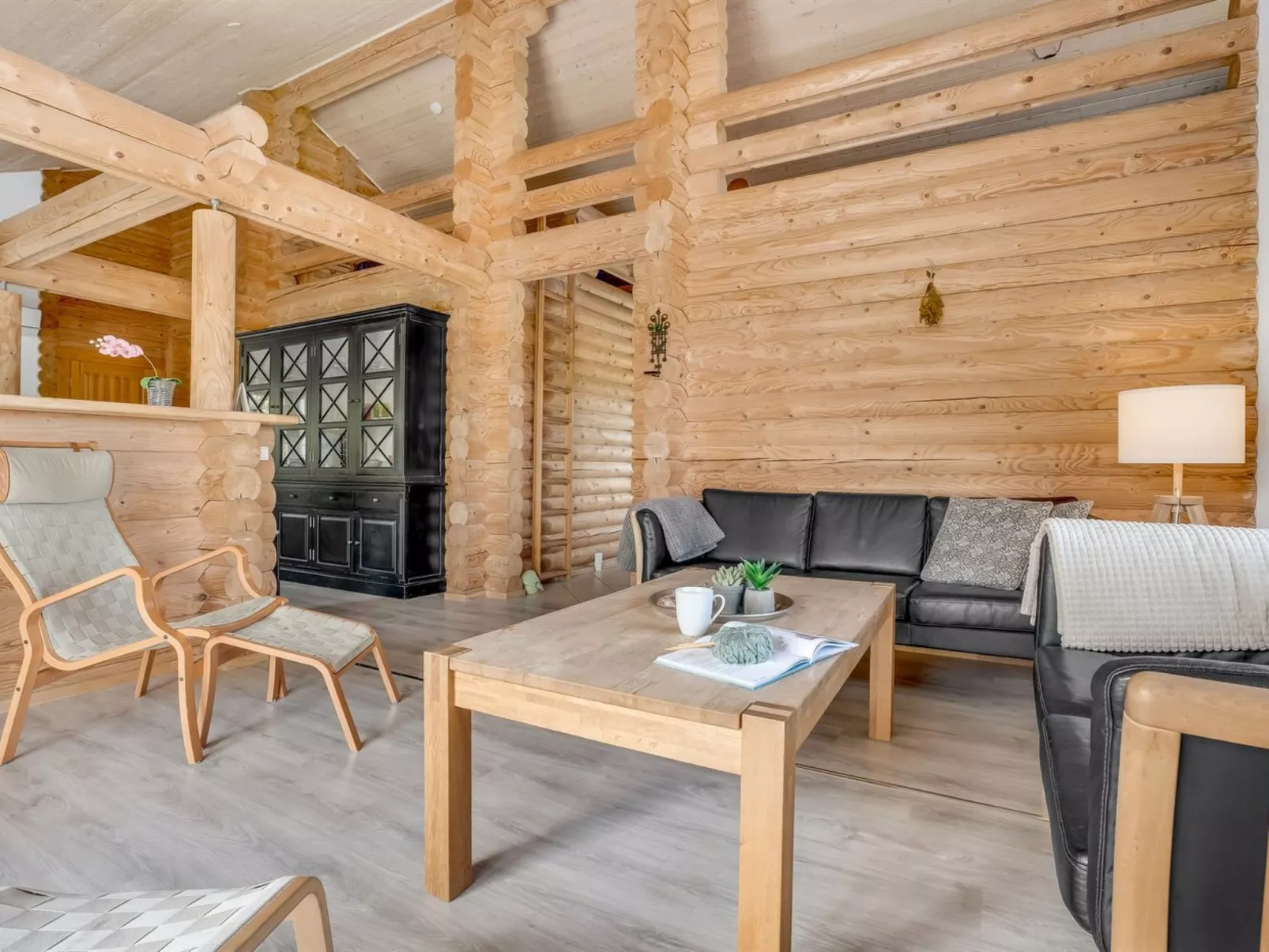 "Edzard" - 900m from the sea-Drinnen