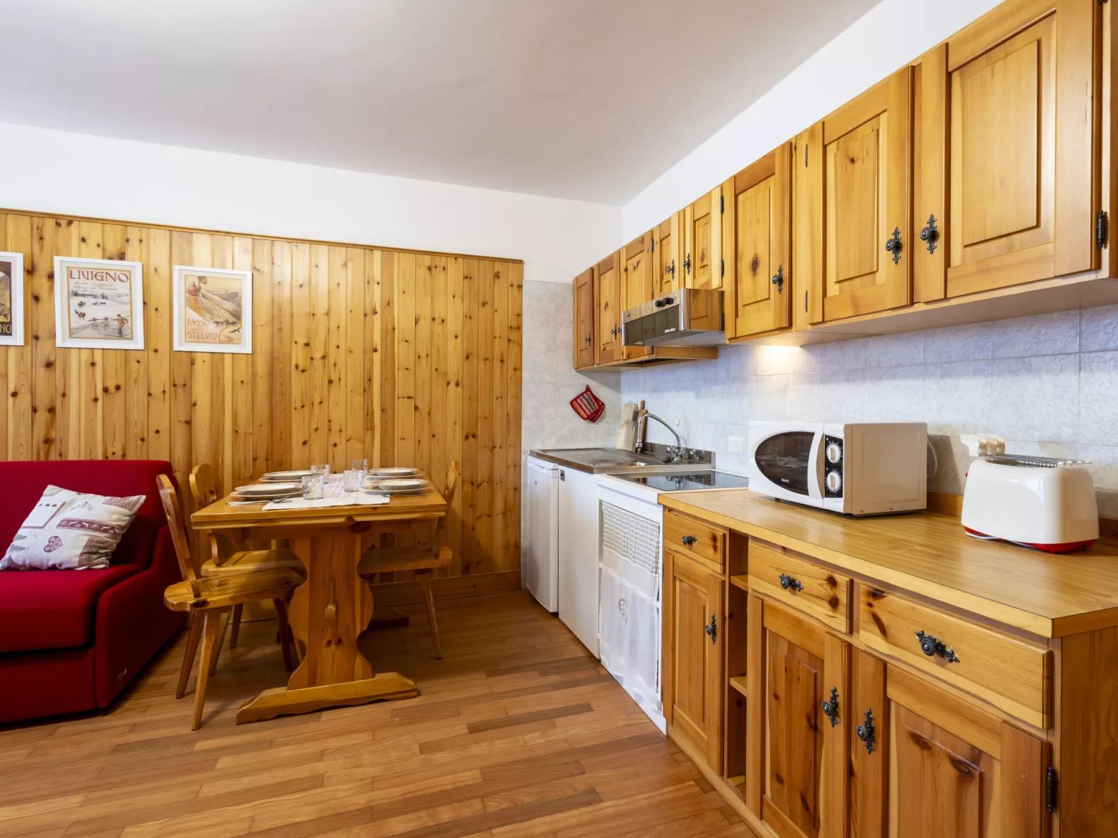 Andossi Studio Apartment-Inside