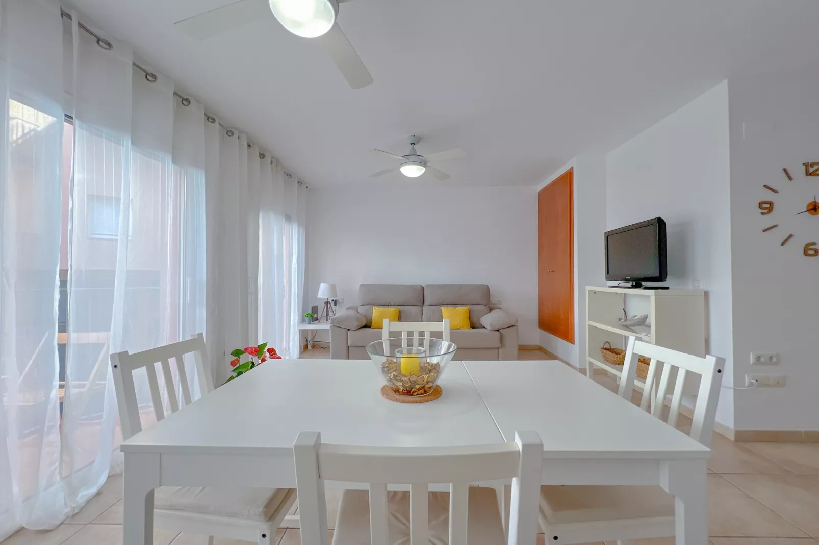 Vivalidays Angels - Blanes - Costa Brava-Dining room