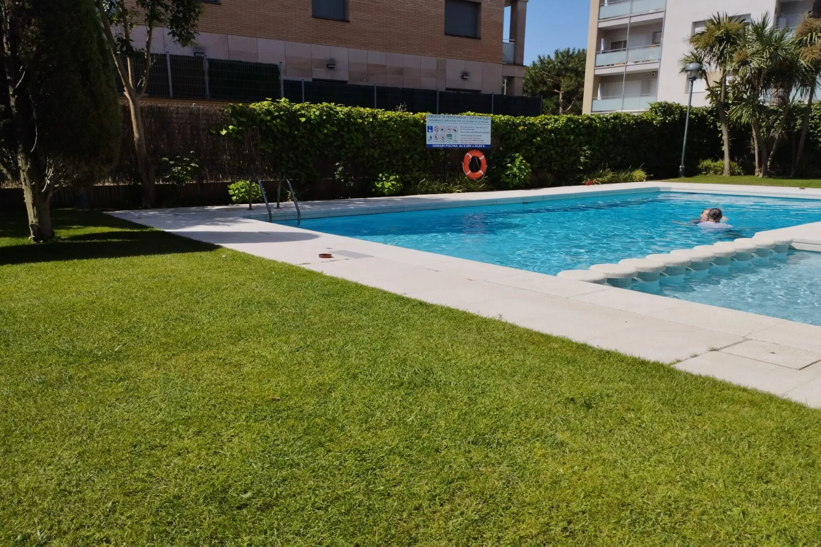 Vivalidays Lara - Fenals - LLoret de Mar-Piscine