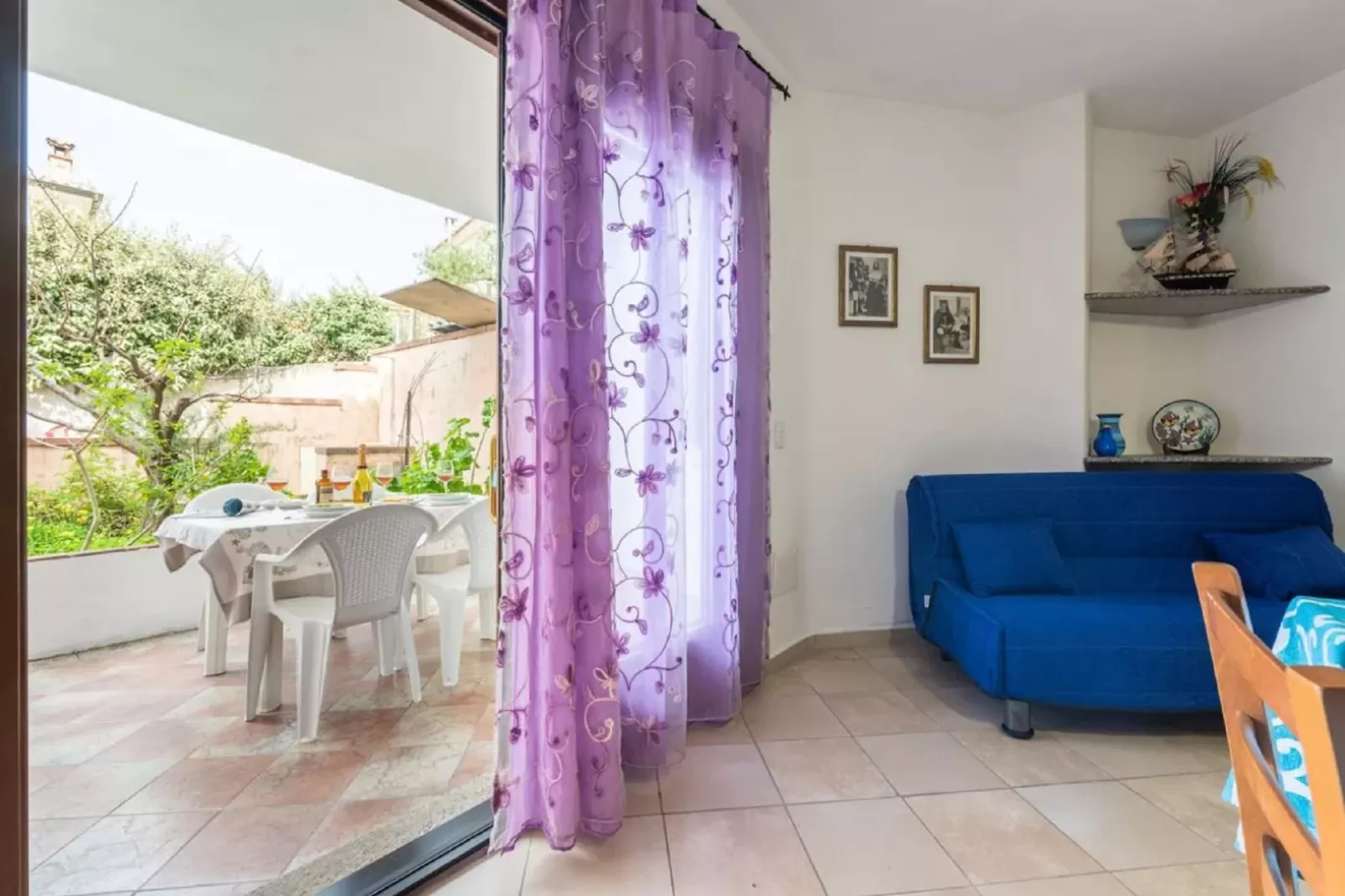 Trilo Timone-Living room