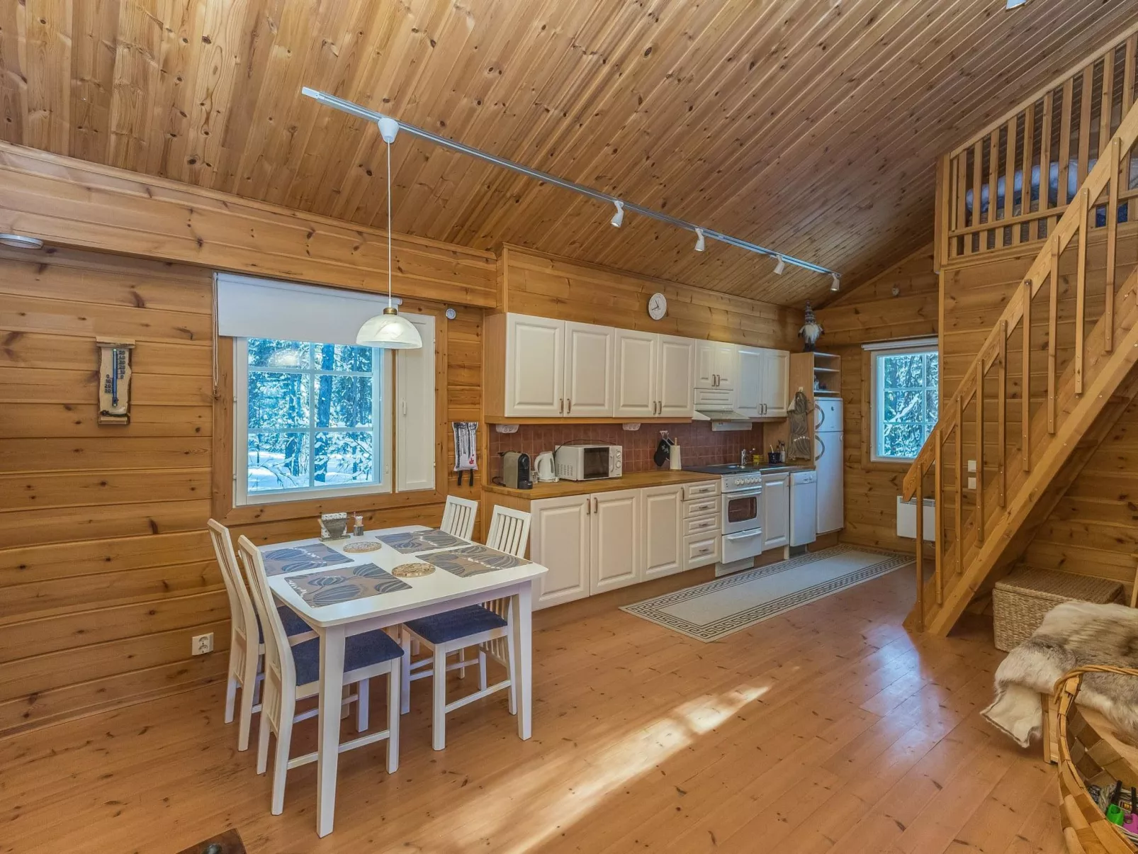 Jerisrannantie 7-Dedans