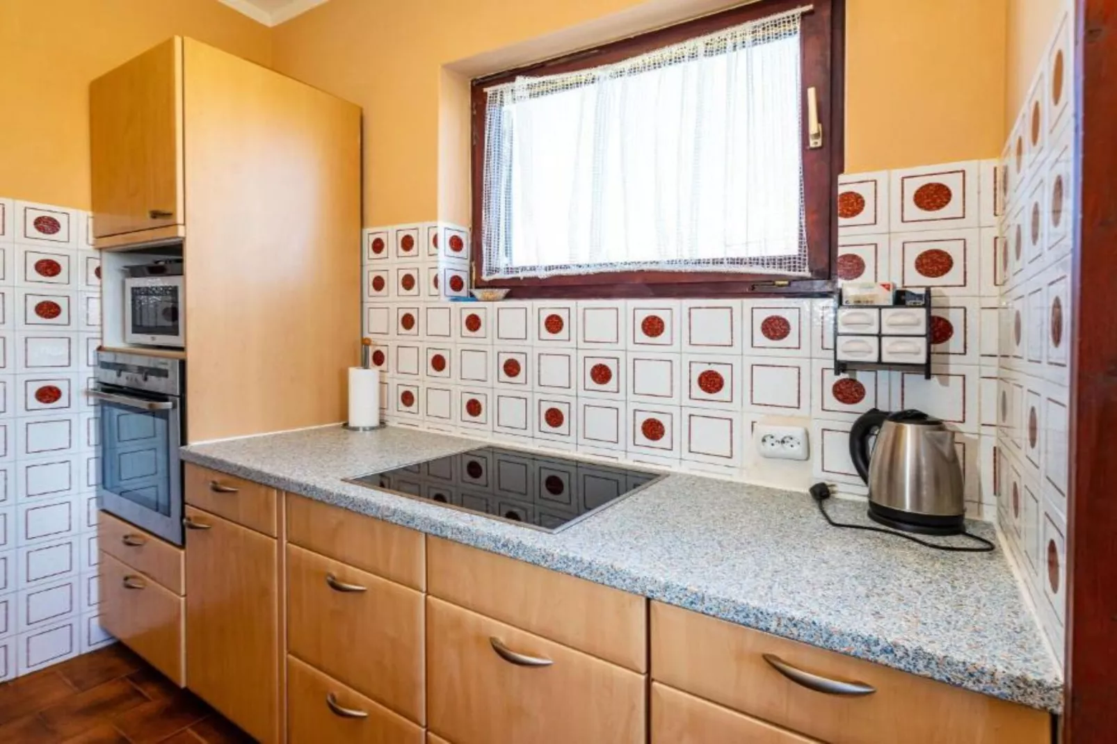 Apartment Serđa - Two Bedroom Apartment with Terrace-Küche