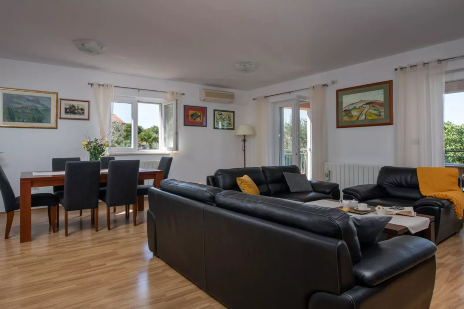 Villa SABINA - Breg Ivanovci - Three Bedroom Villa with Swimming Pool-Wohnzimmer