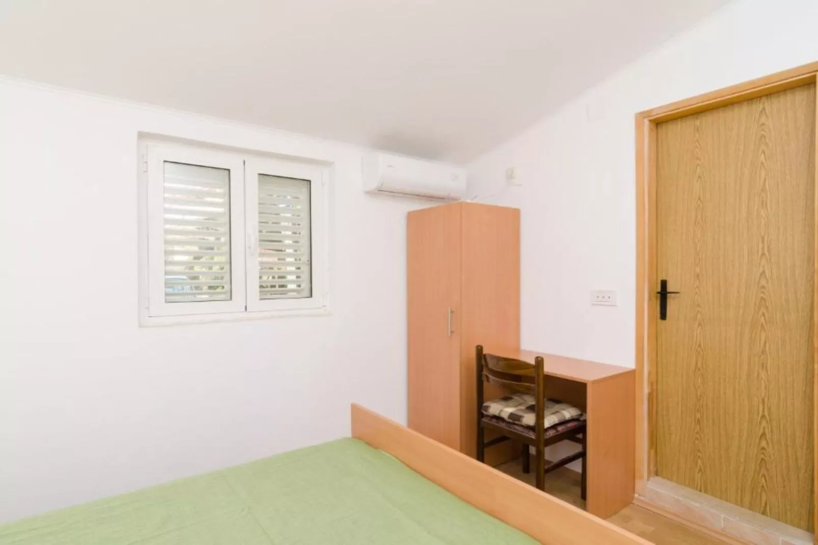Guest House Sobra 38 - Double Room with Balcony and External Bathroom 5-Chambre