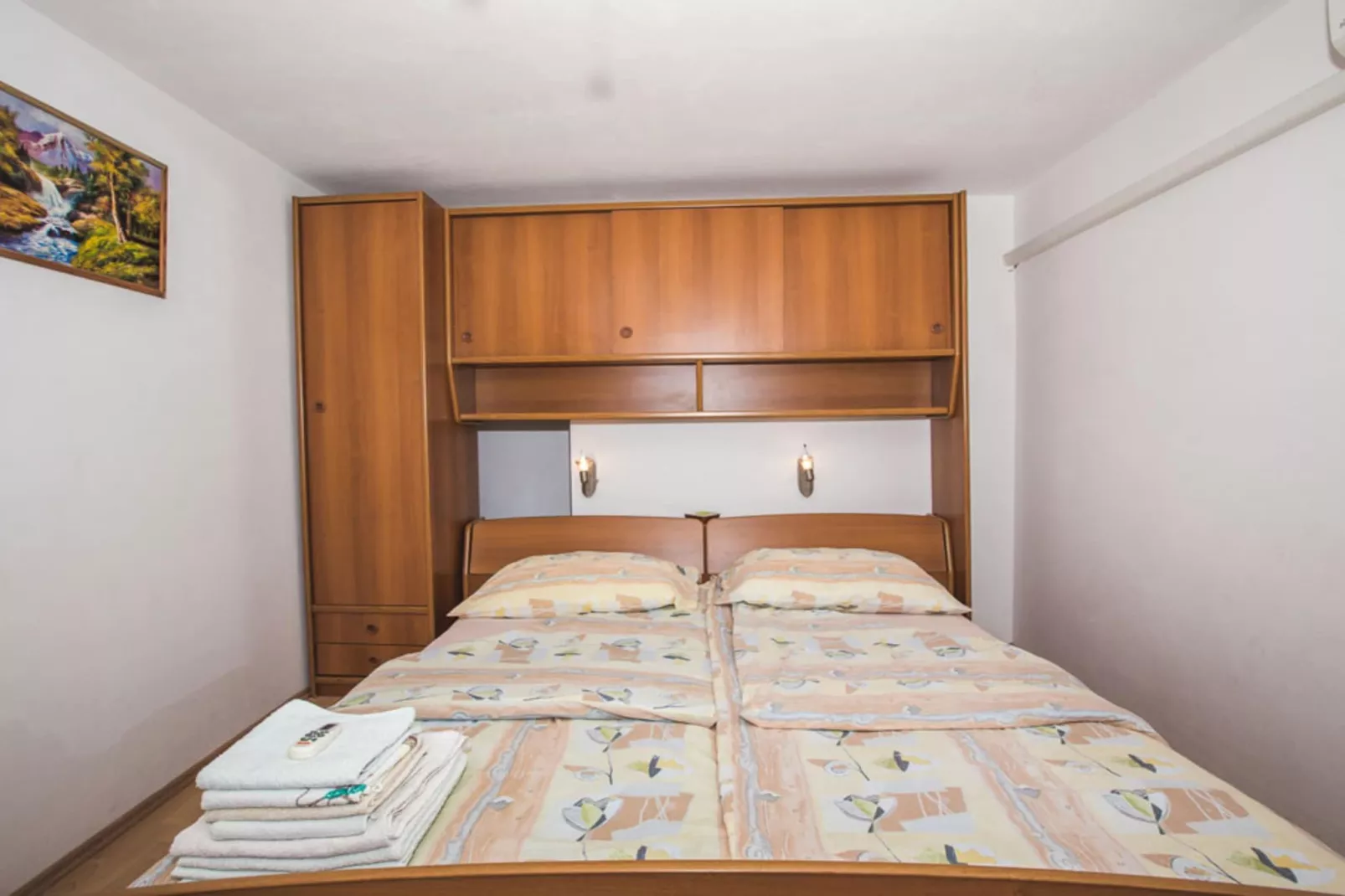 Apartments Jug - Studio Apartment with Balcony-Bathroom