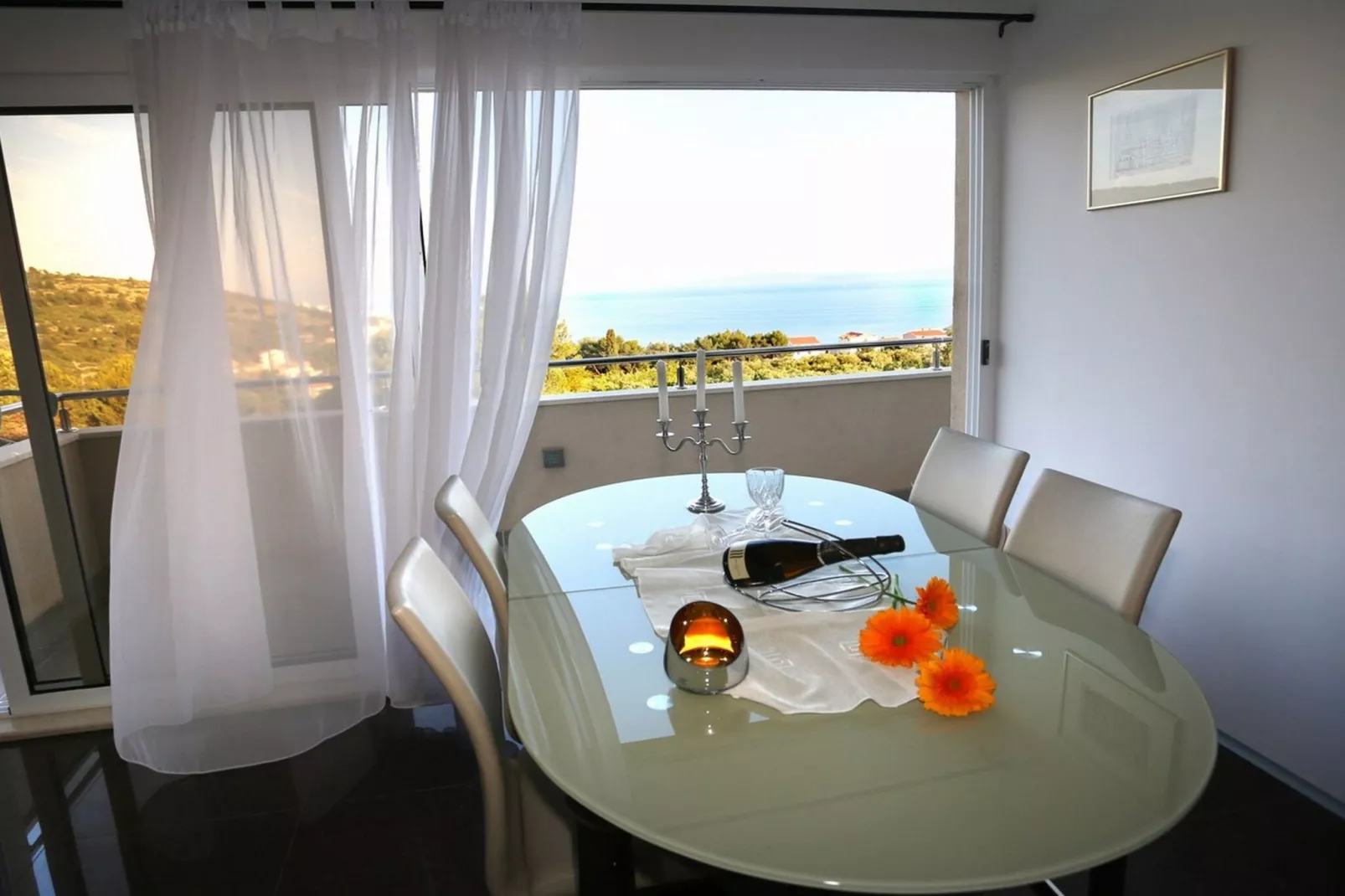 Okrug Gornji Luxurious Escape Villa with Pool - Five Bedroom Villa with Pool-Dining room