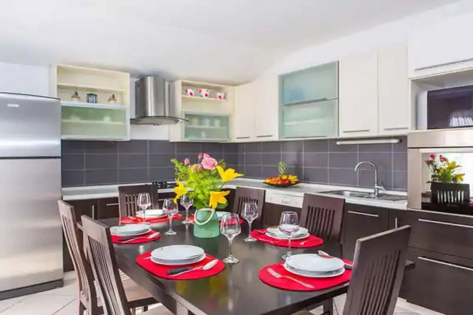 Three Bedroom Holiday Home-Cuisine