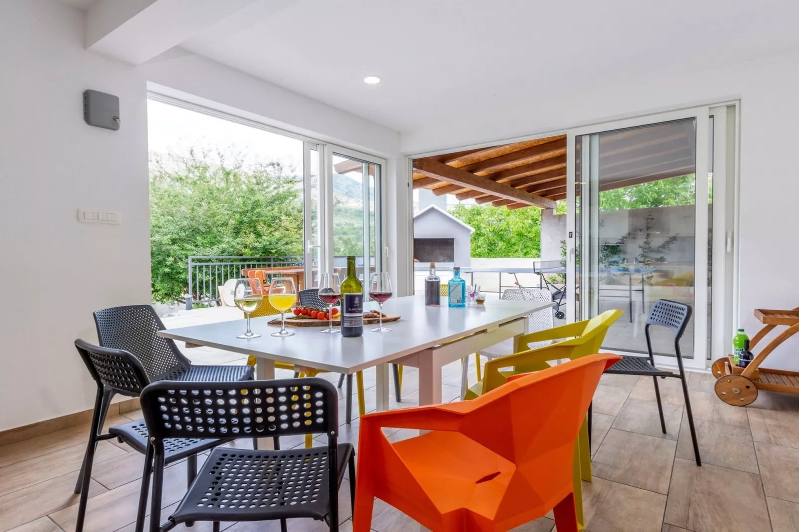Five Bedroom Villa-Dining room