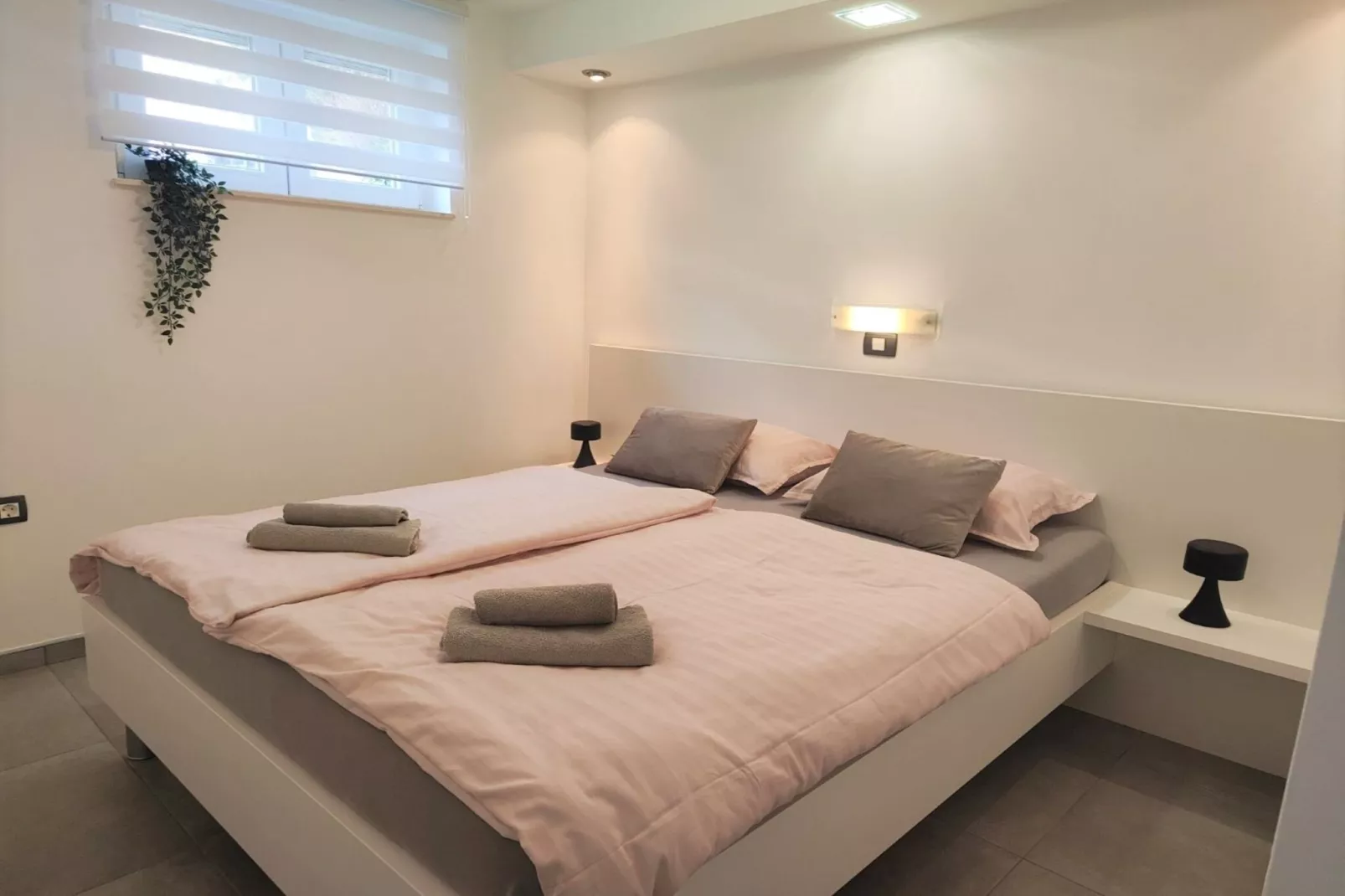 Modern Crikvenica Apartments with Sea View - One Bedroom Apartment with Terrace-Bedroom