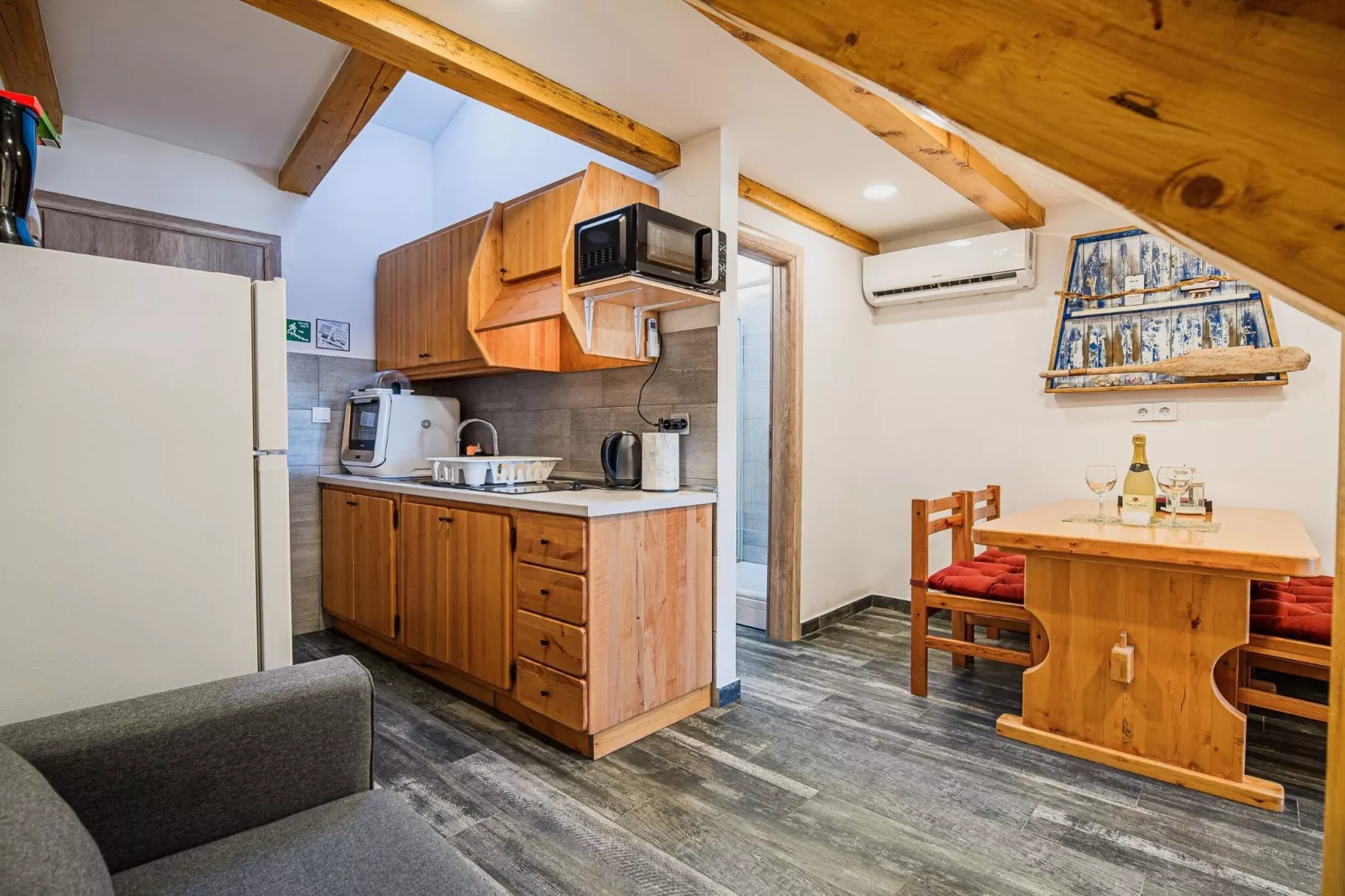 Sleek and Stylish Umag Apartments with Sea View - Comfort Two Bedroom Apartment with Terrace (owner 3)-Cuisine