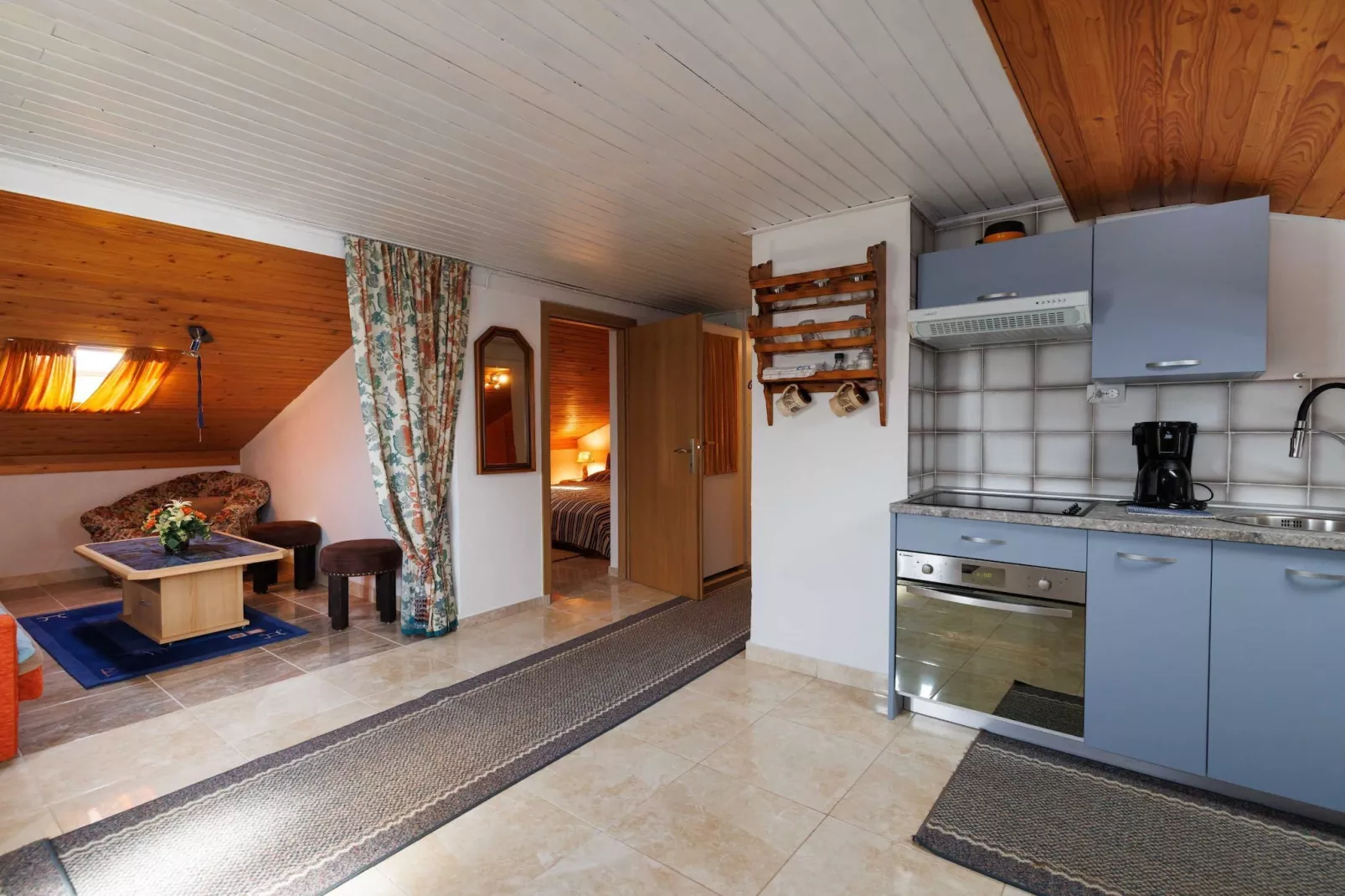Classic and Trendy Apartment with Terrace - Two Bedroom Apartment with Terrace-Kitchen