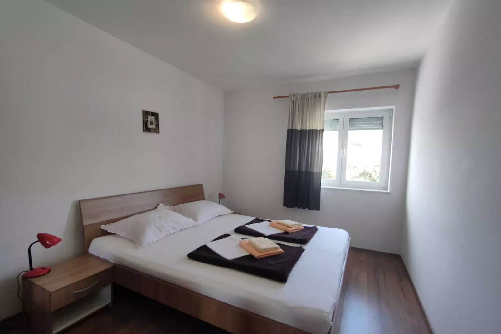 Apartments Krk with Sea View and Terrace - Classic Two Bedroom Apartment with Sea View ant Terrace (owner second floor)-Schlafzimmer