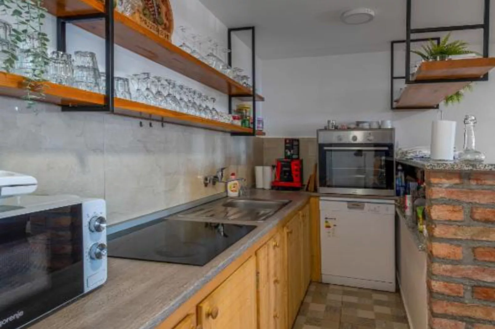 Villa Breg - Four Bedroom Villa with Pool, Hot-Tub and Sauna-Cuisine