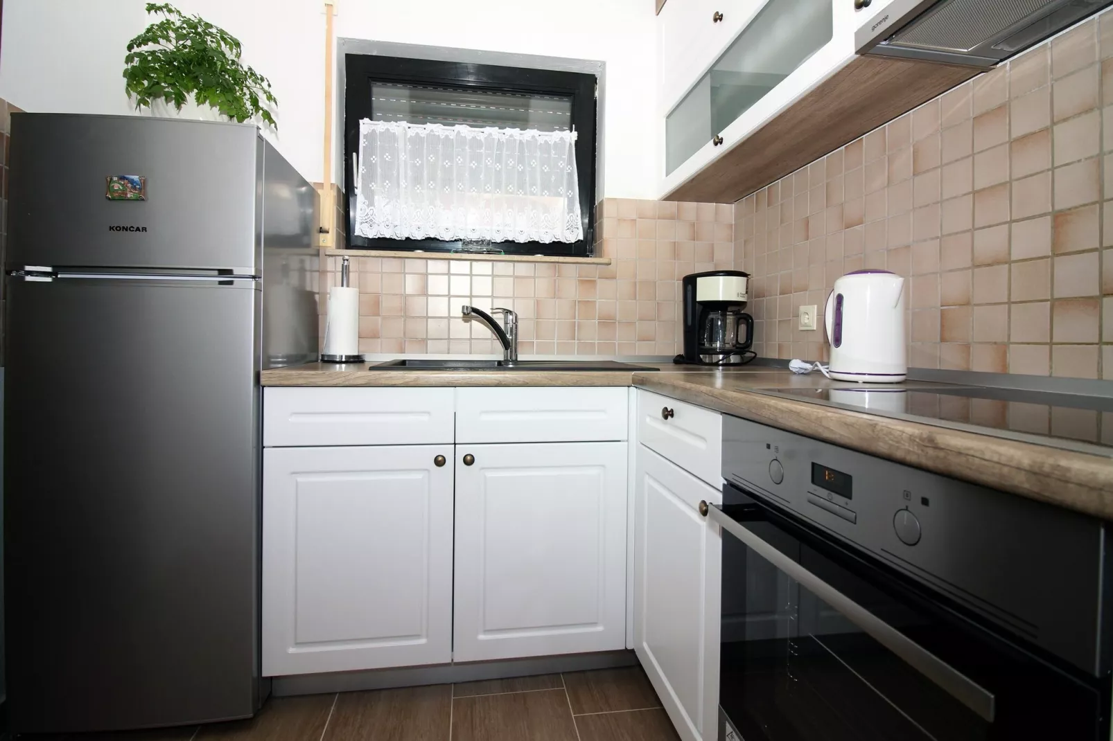 Zadar Coastal Haven - Two Bedroom Apartment With Balcony-Küche