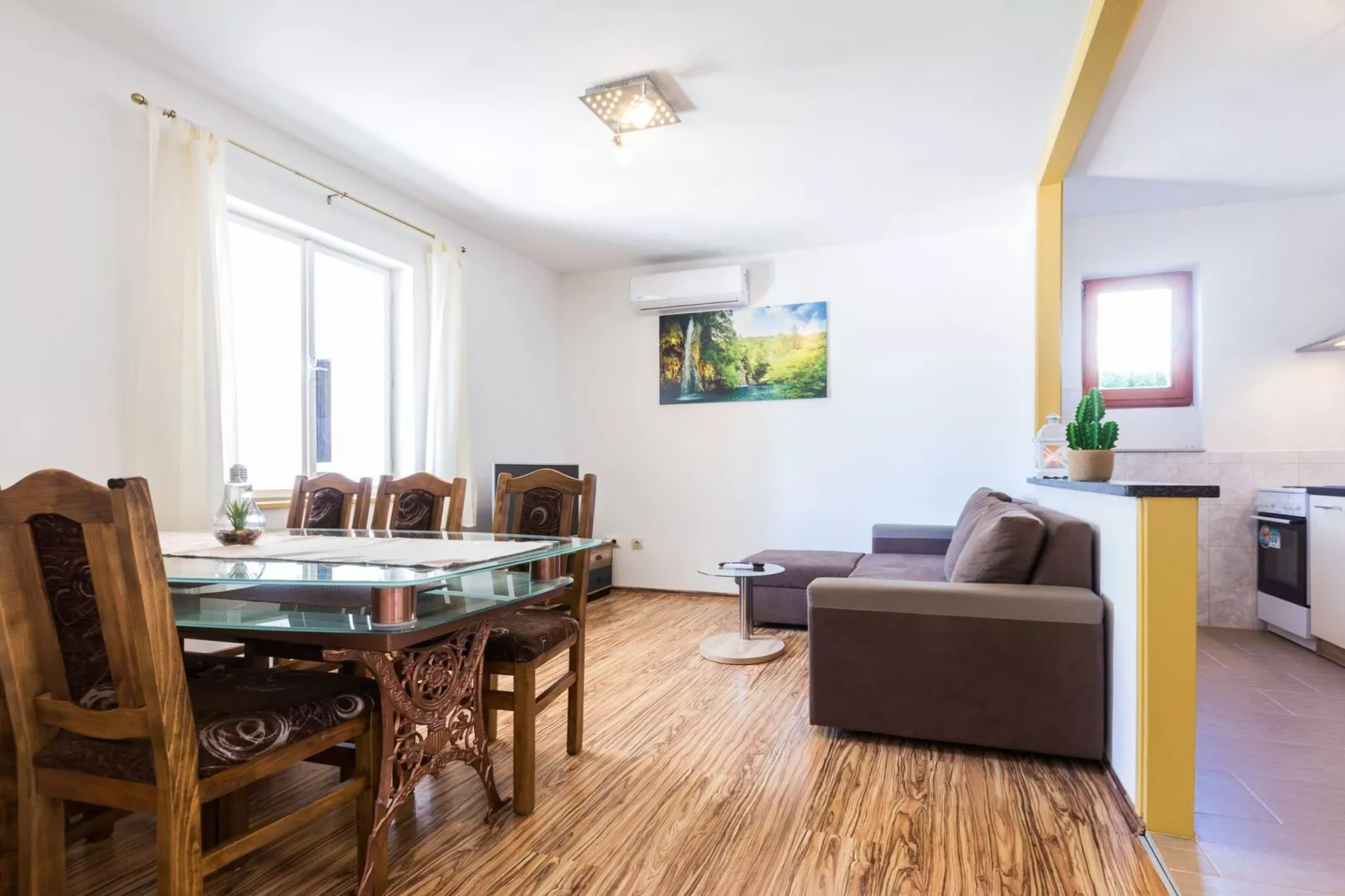 Charming and Comfortable Rooms Zadar City - Classic Double Room-Living room