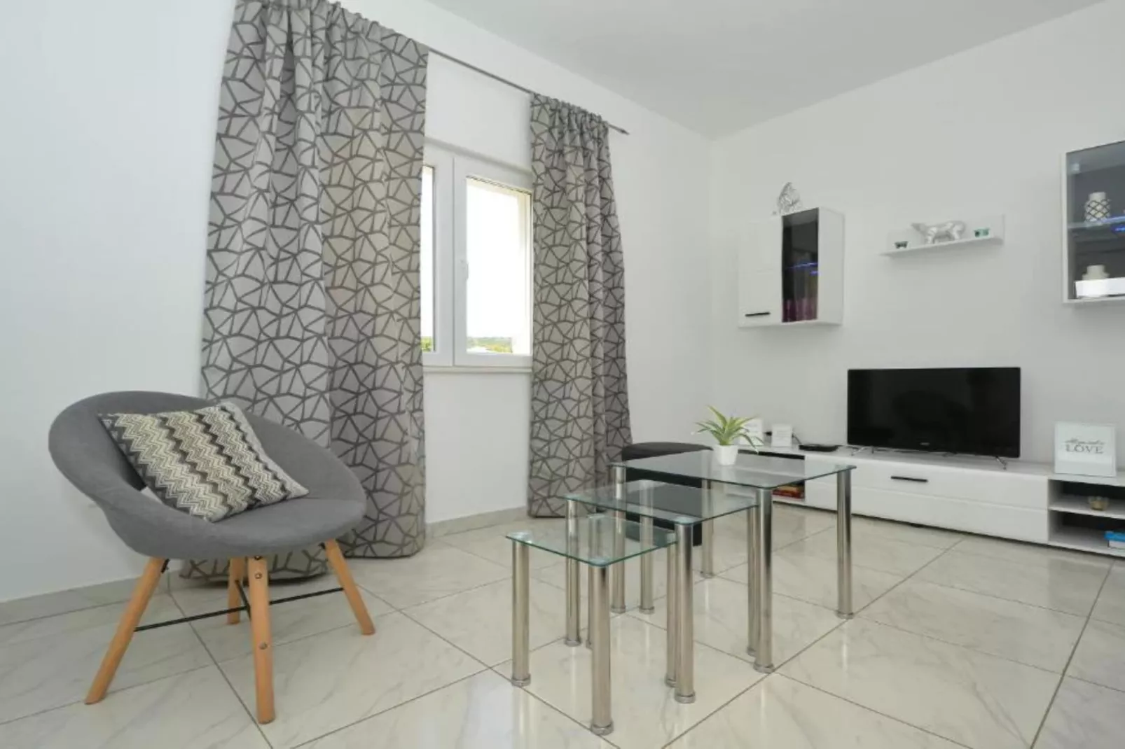 Holiday Home Mery - Two Bedroom House-Schlafzimmer