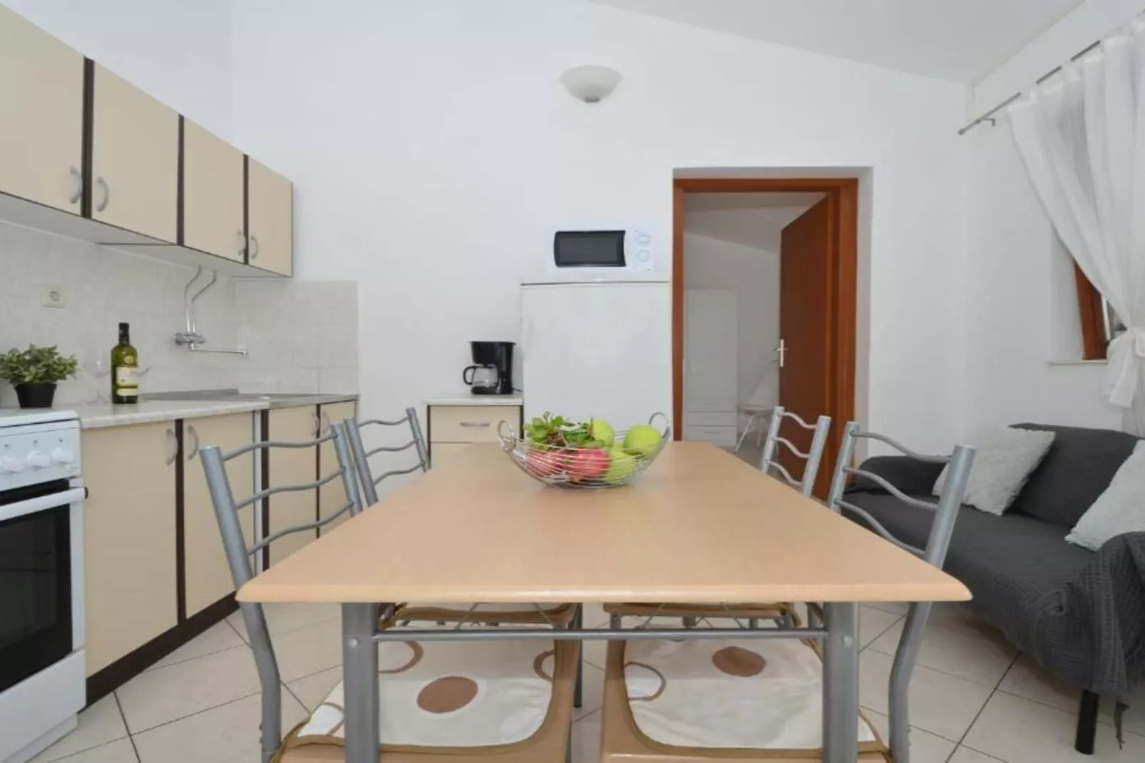 Apartments Nina - Two Bedroom Apartment with Balcony A3-Cuisine