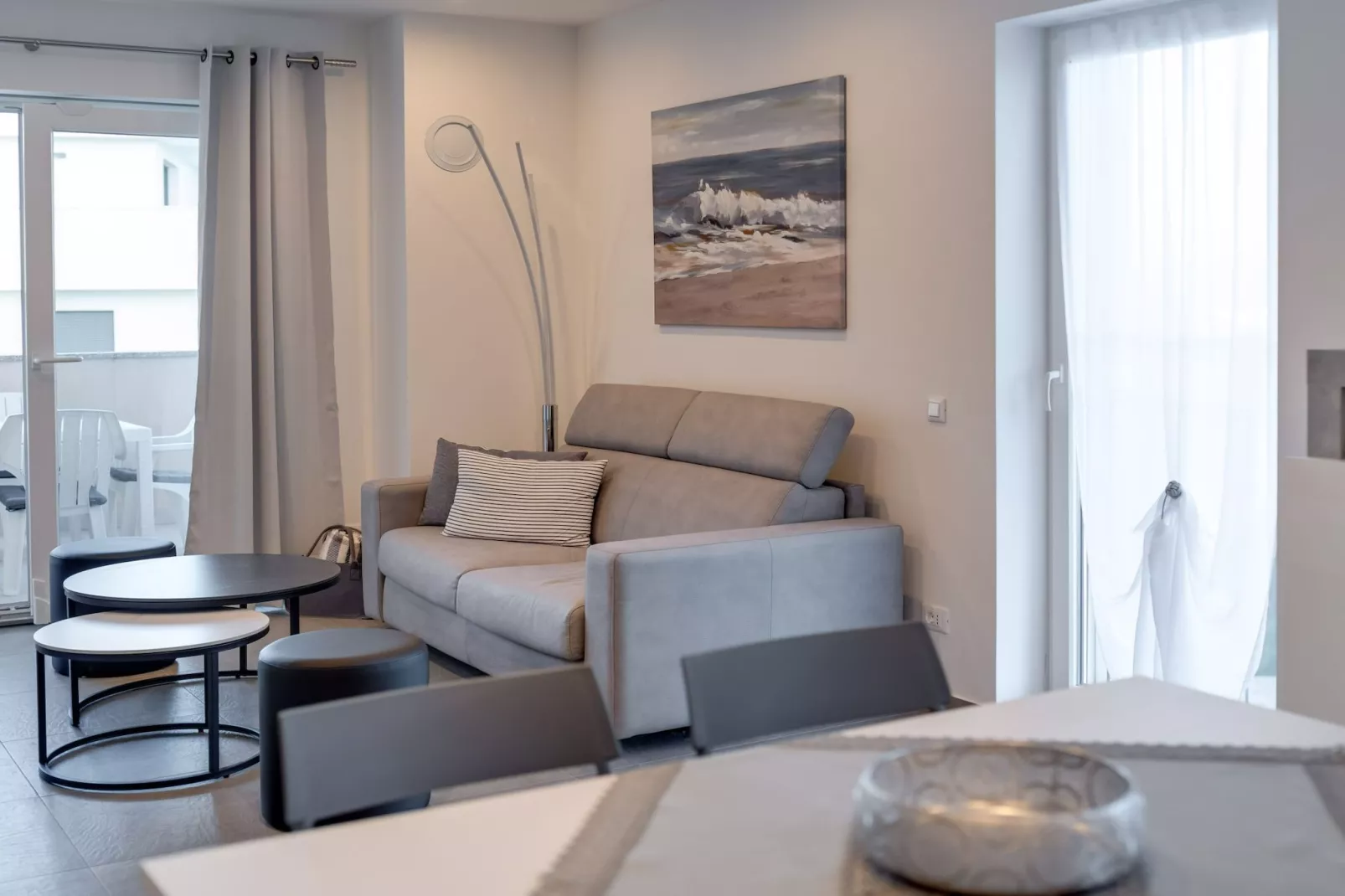 Apartment Baricevic - Two Bedroom Apartment with Balcony-Wohnzimmer