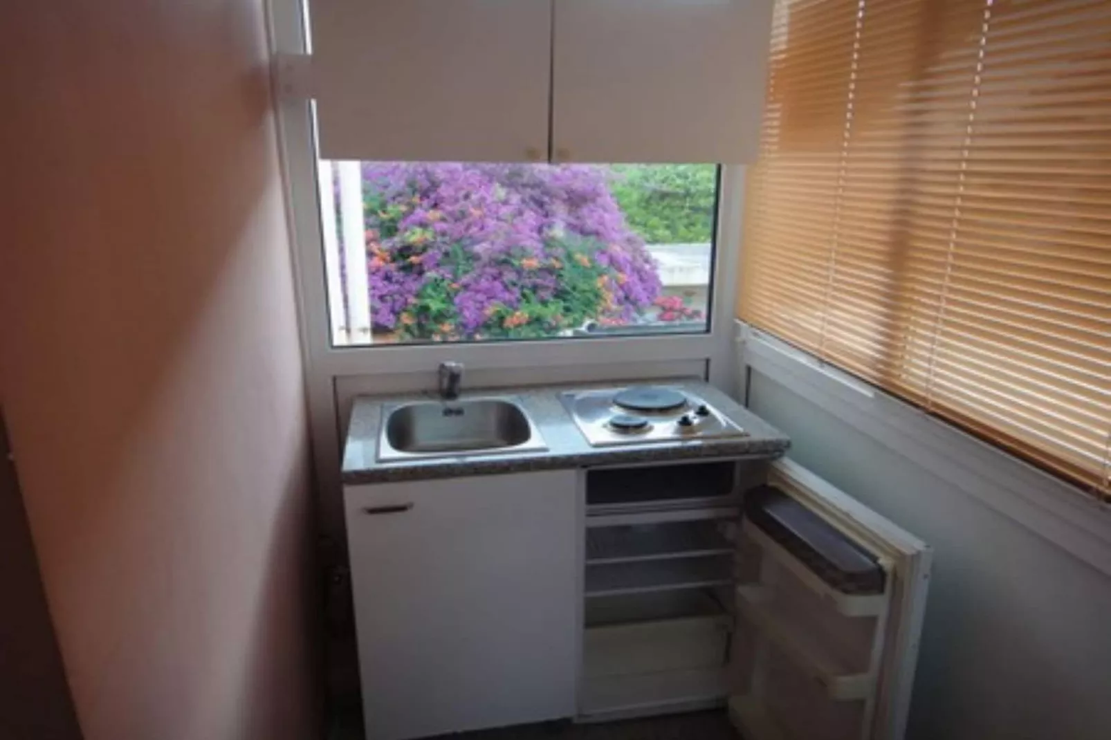 Seafront Apartments Pretner - Studio Apartment with Balcony and Sea View-Kitchen