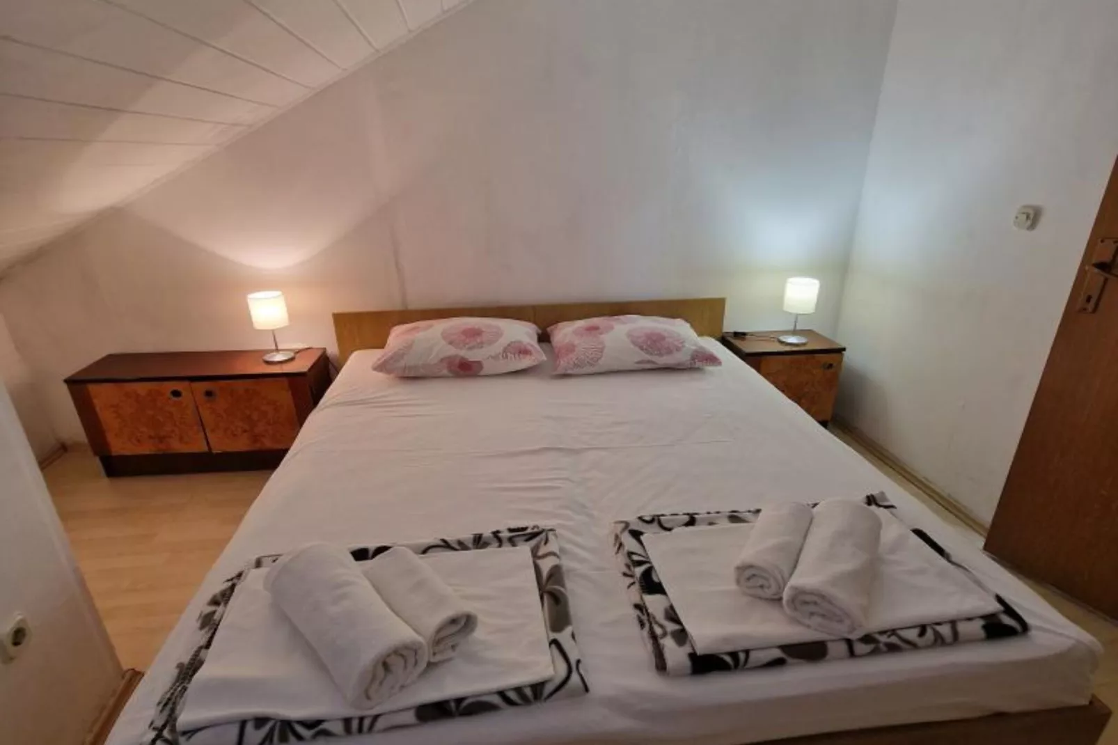 Two Bedroom  Apartment with Terrace and Sea View 4-Chambre